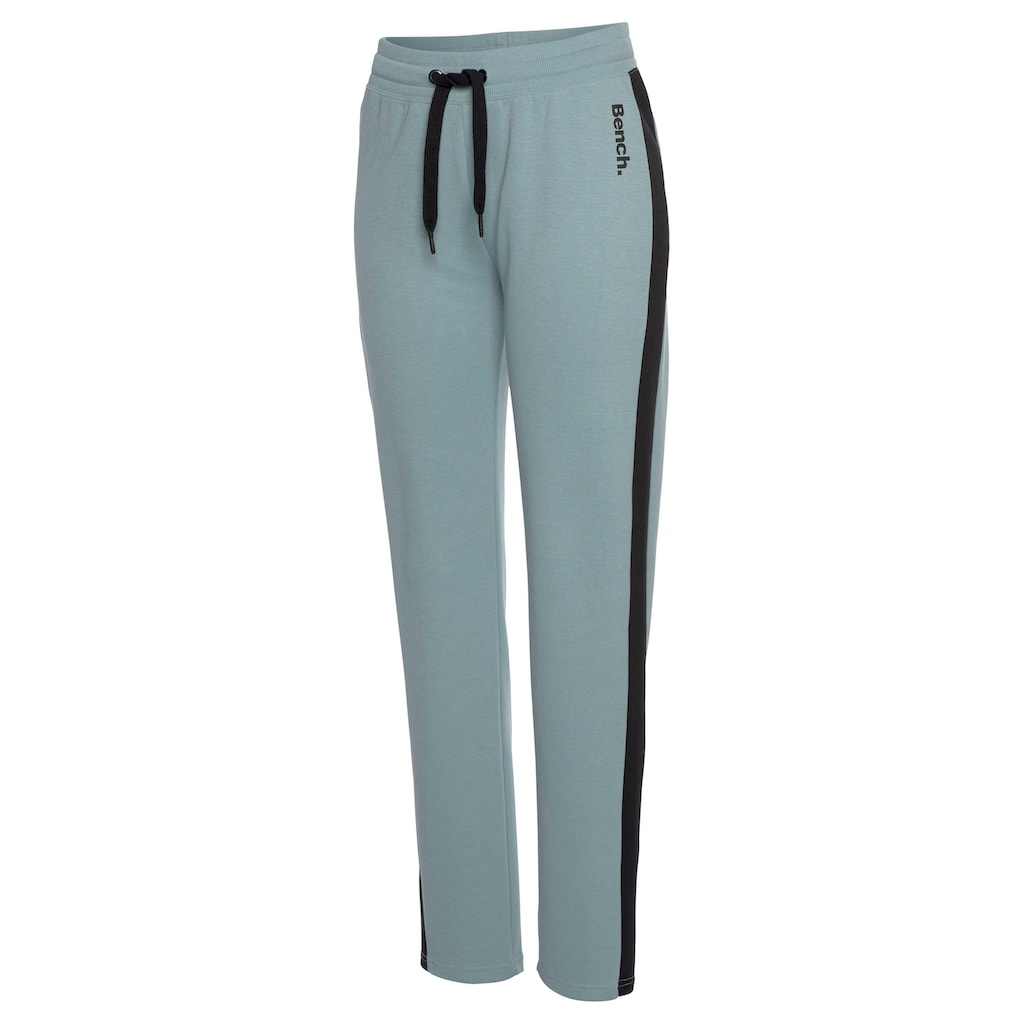 Bench. Loungewear Loungehose, mit Seitenstreifen und geradem Bein, Loungewear