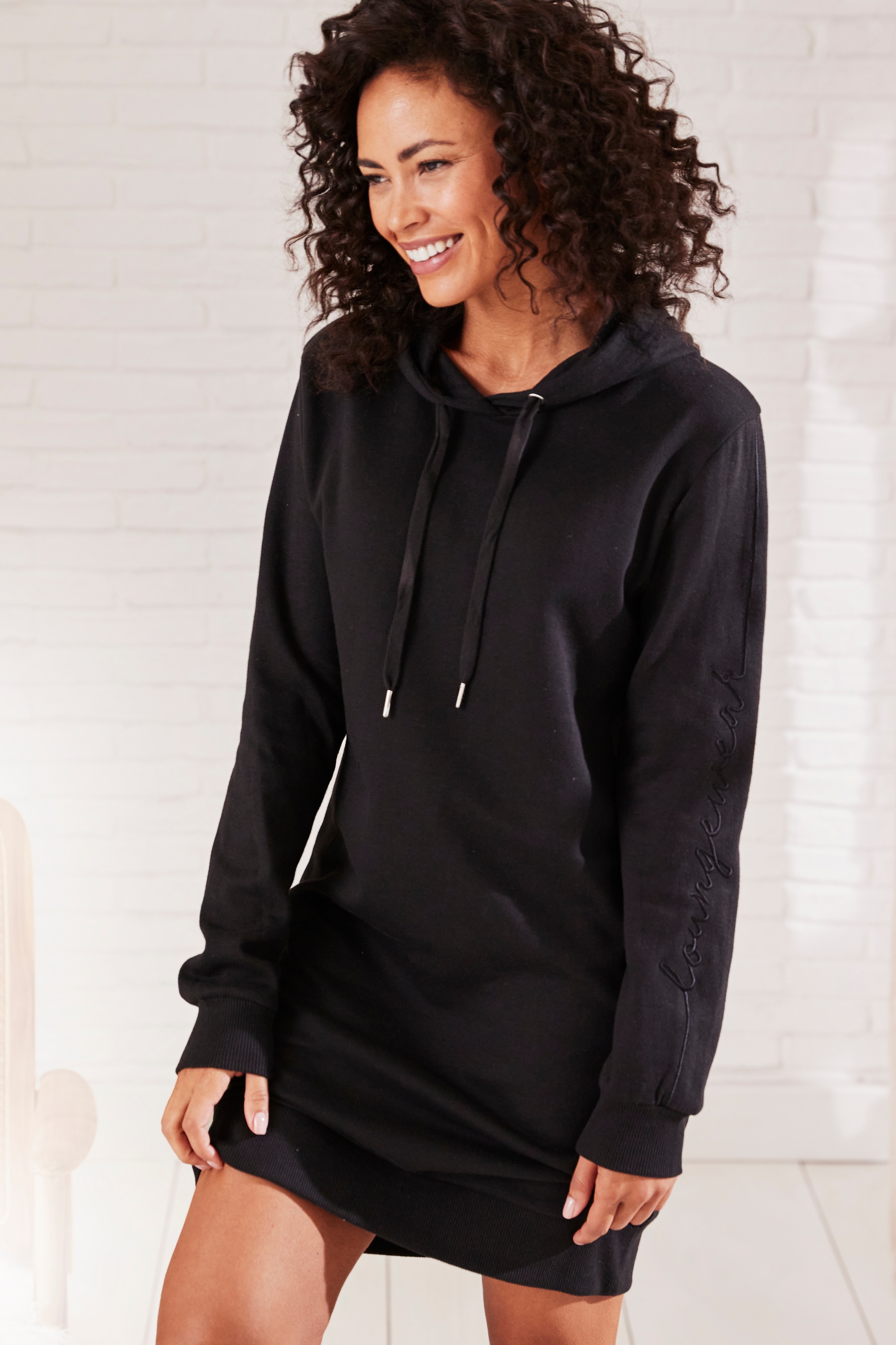 Thumbnail - Vivance Sweatkleid, mit Loungewear Stickerei, Loungekleid