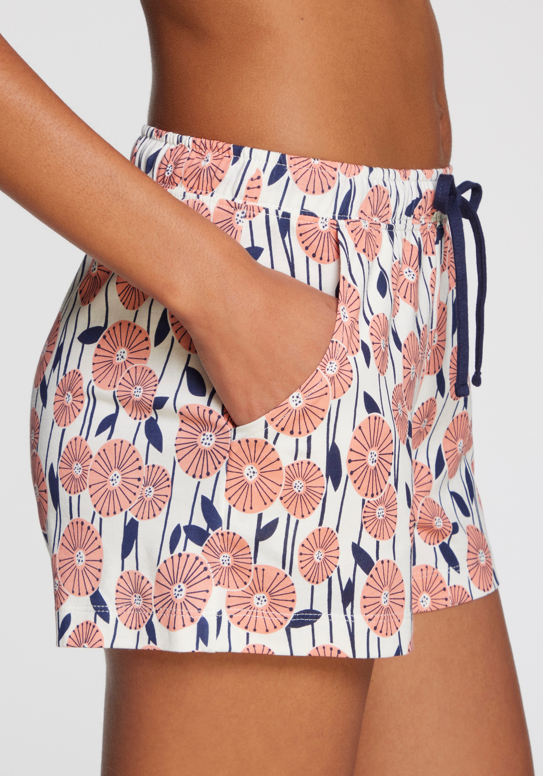 Vivance Dreams Pyjamashorts mit schönem Alloverdruck
