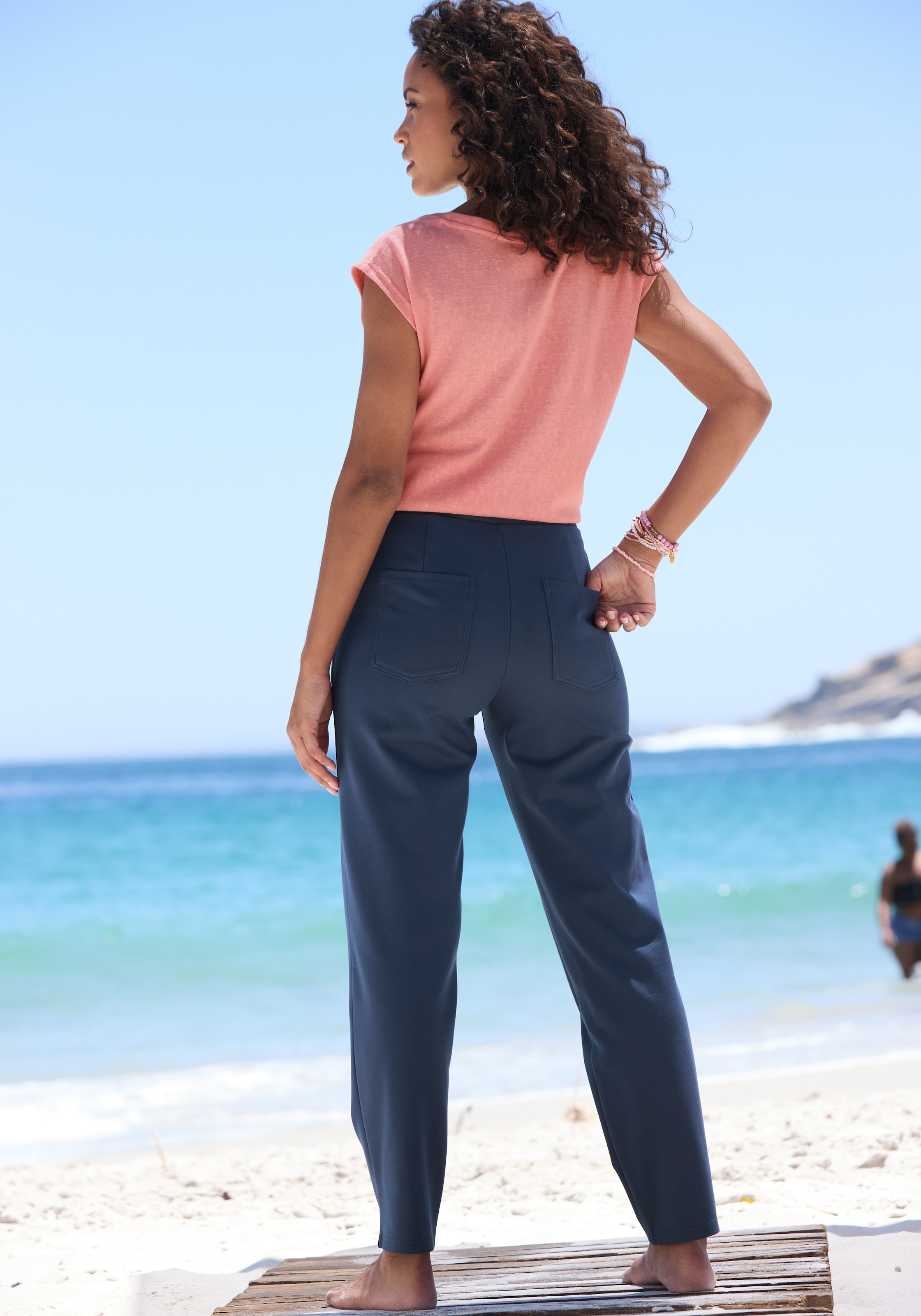 Beachtime by Lascana T-shirt en V »aus leichter Strukturware mit Effektgarn« t-shirt d'été aérien, t-shirt col en V, t-shirt de plage, décontracté