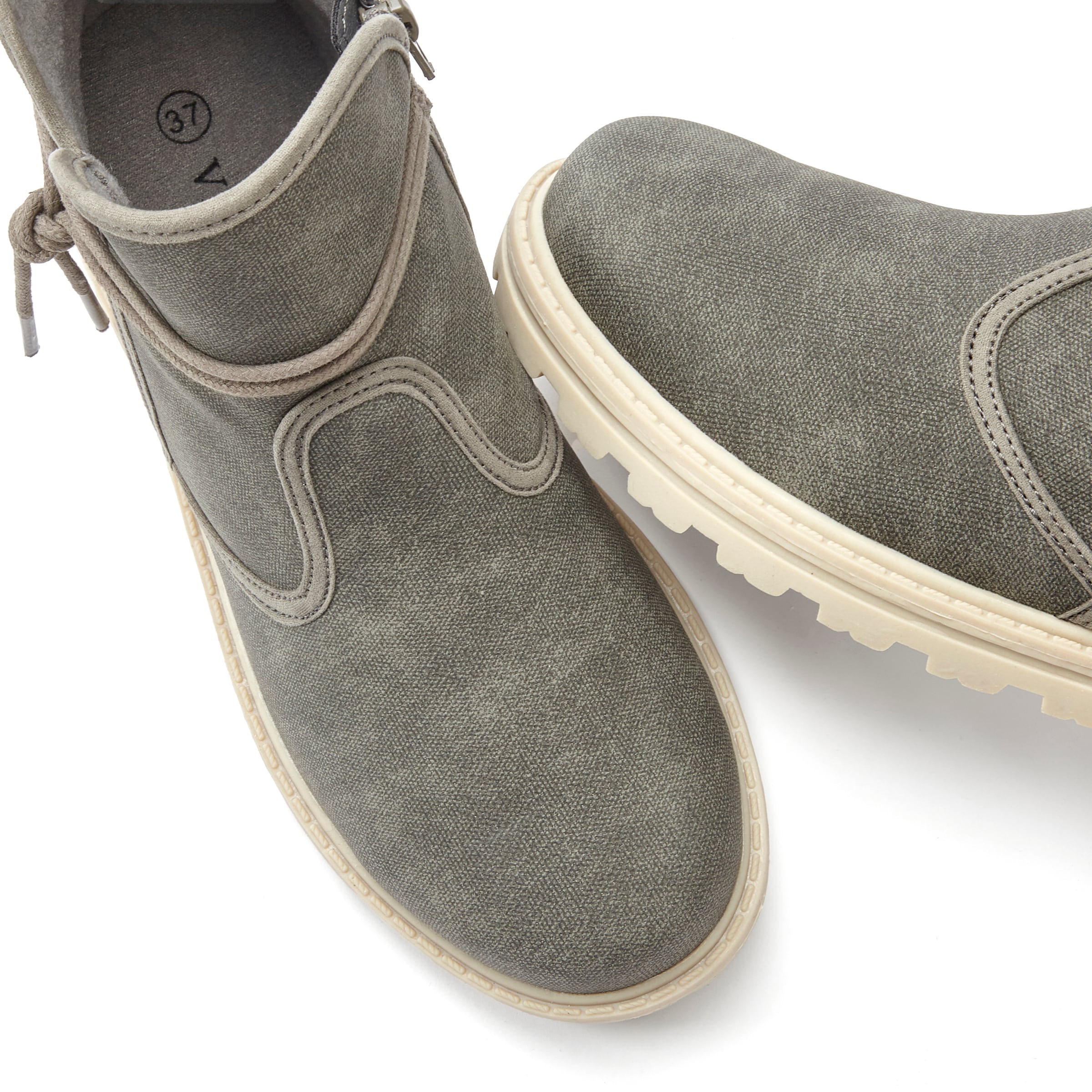 Vivance Stiefelette »Boots, Stiefel«, mit raffinierten Bindebändern VEGAN