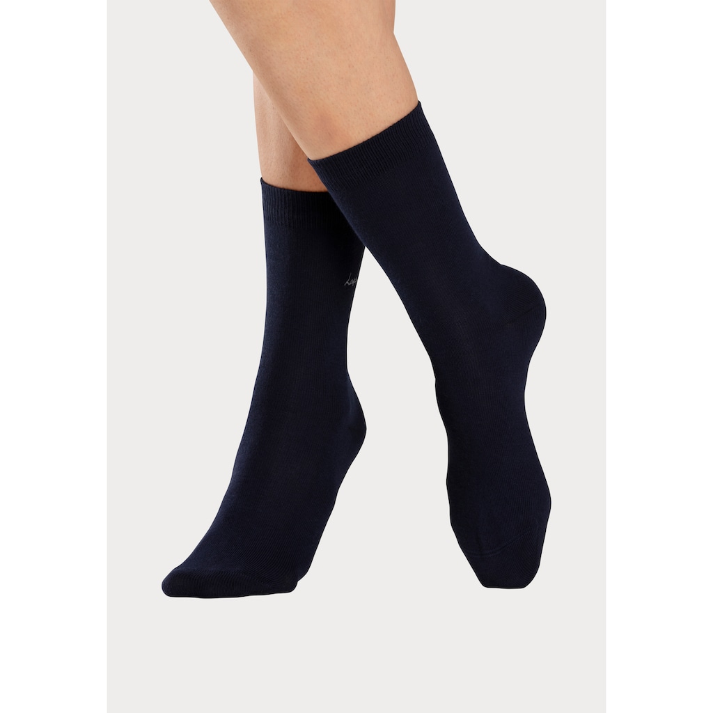 LASCANA Basicsocken, (Box, 7 Paar), mit hochwertiger Logo Stickerei