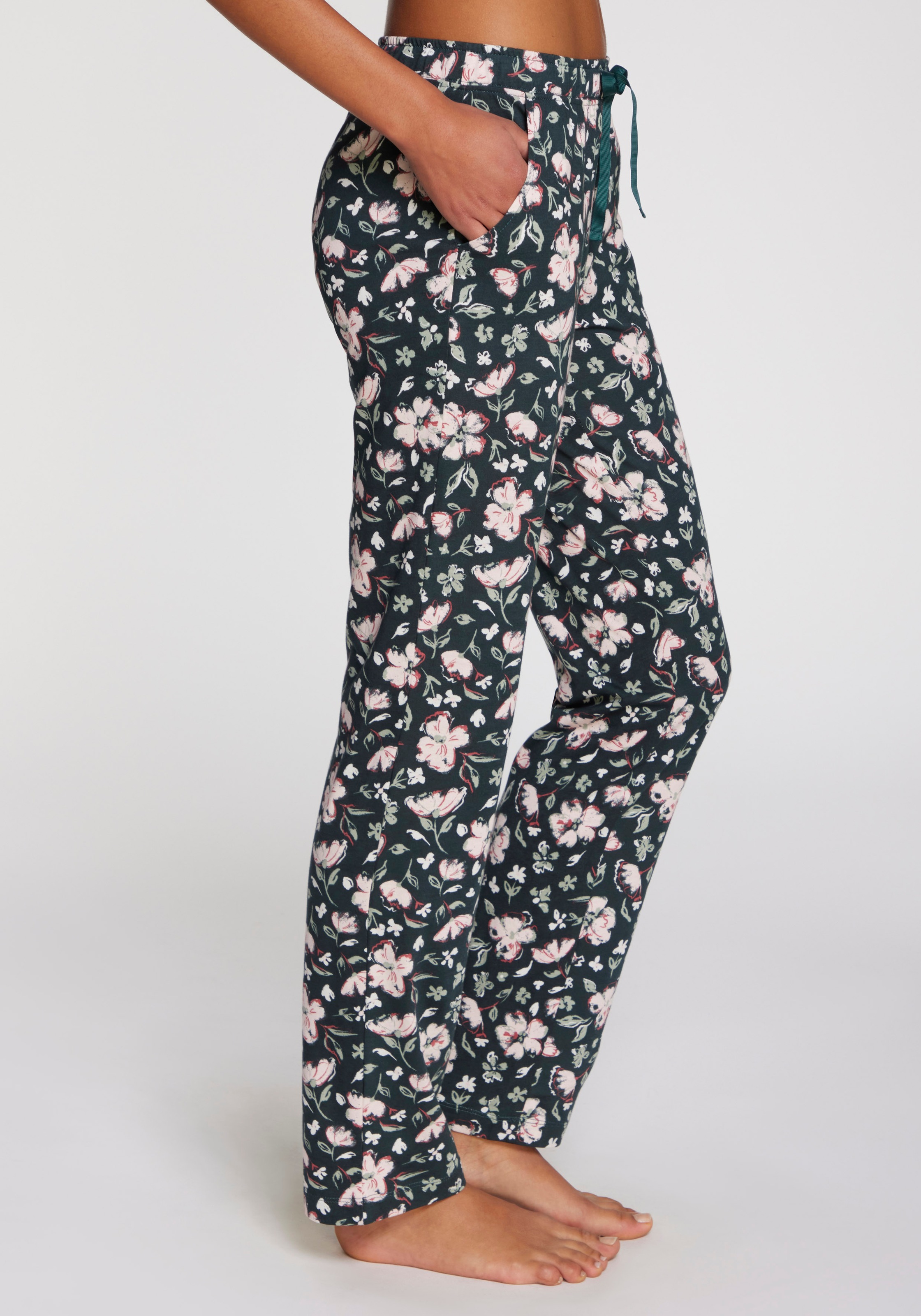s.Oliver Pyjamahose, Schönes Allovermuster