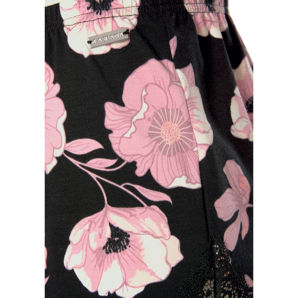LASCANA Shorts, mit Spitzeneinsätzen