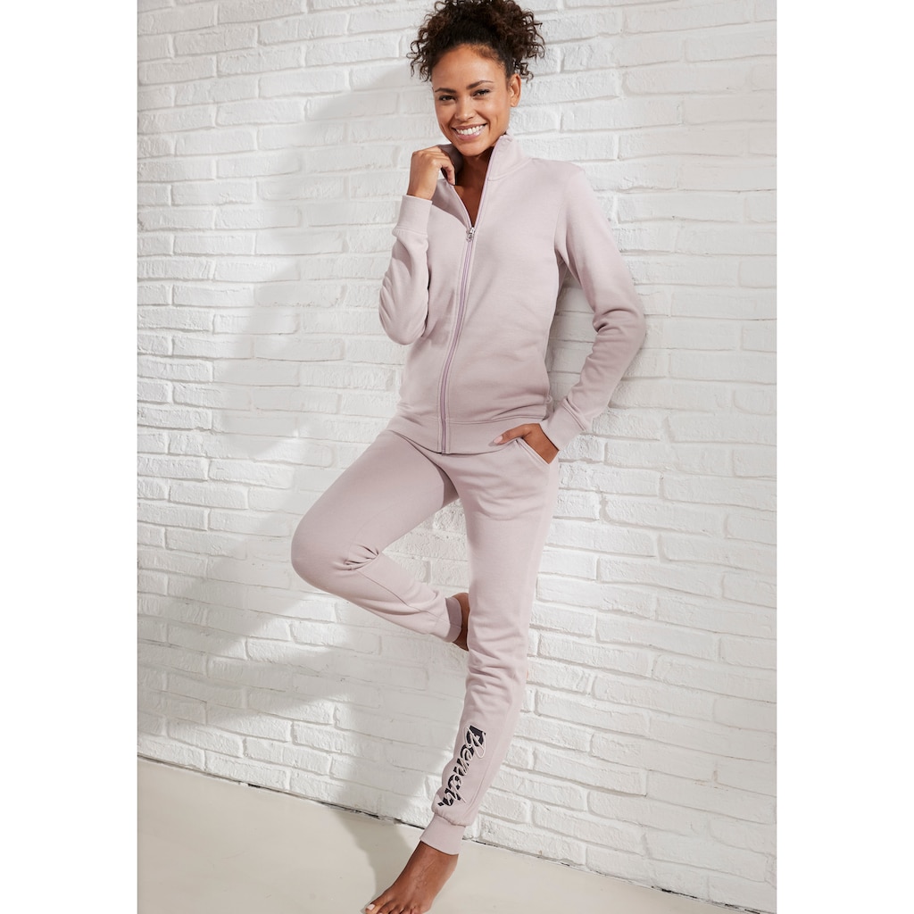 Bench. Loungewear Sweatpants, mit Logodruck und Stickerei, Loungewear