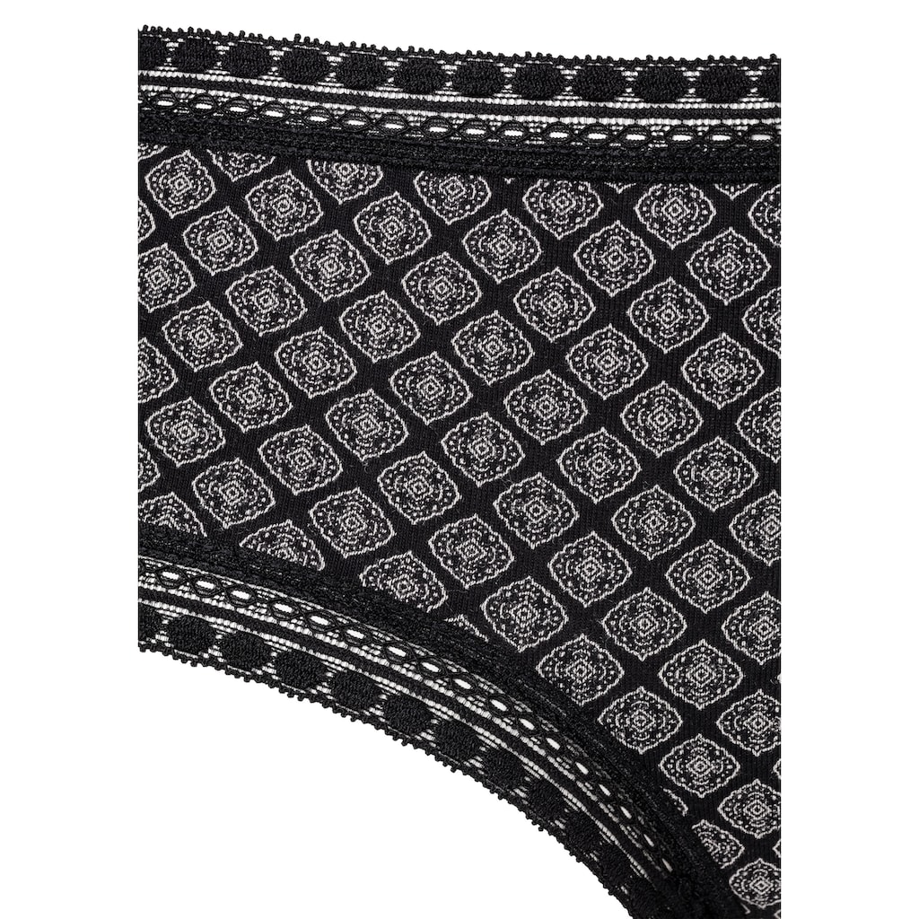 LASCANA Panty, (3er-Pack), aus elastischer Baumwolle mit weicher Spitze