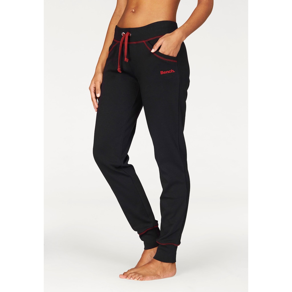 Bench. Loungewear Relaxhose, mit kontrastfarbenen Nähten, Loungewear