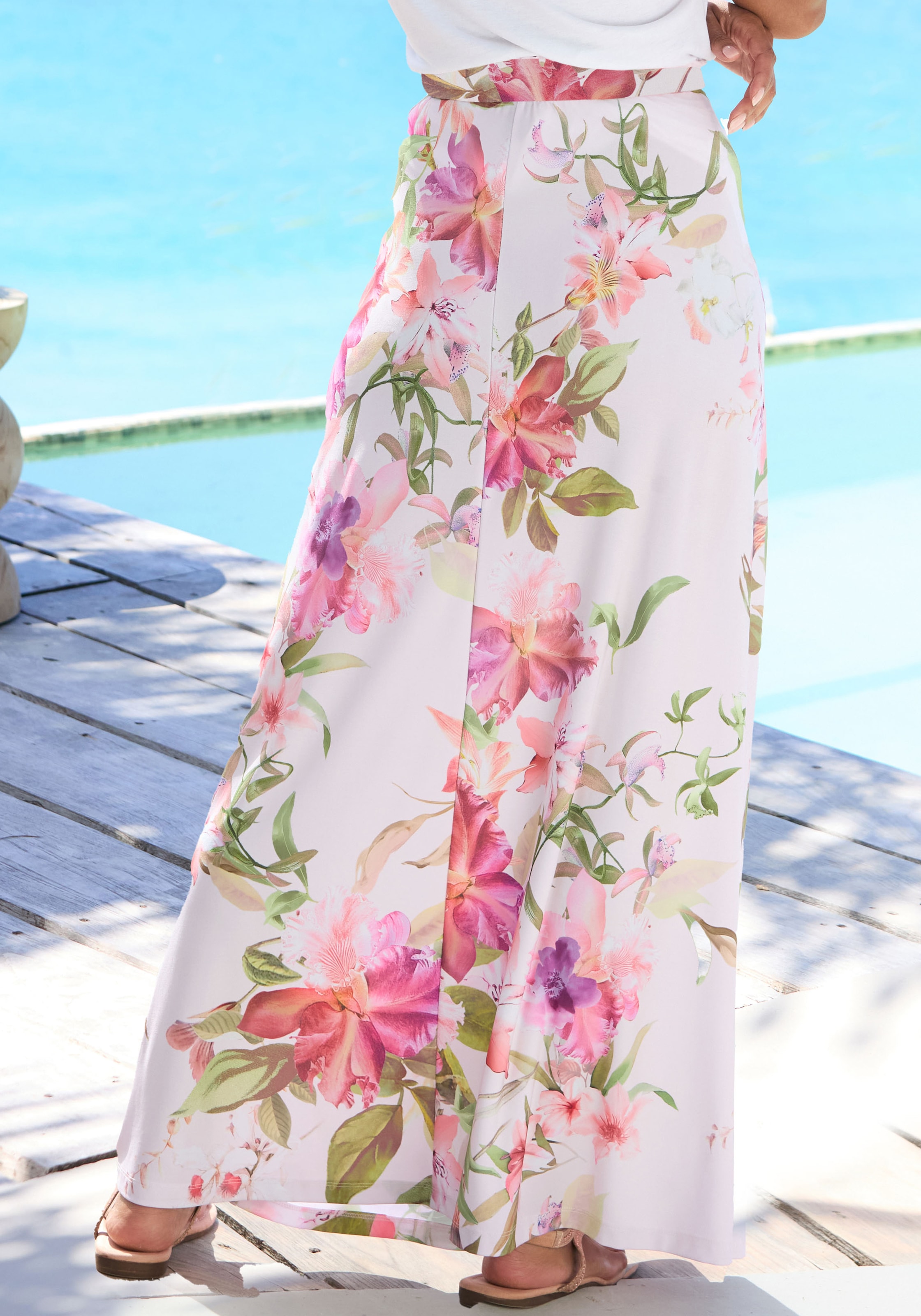 LASCANA Maxi jupe »mit Blumendruck aus glatter, bügelfreier Ware« avec imprimé floral