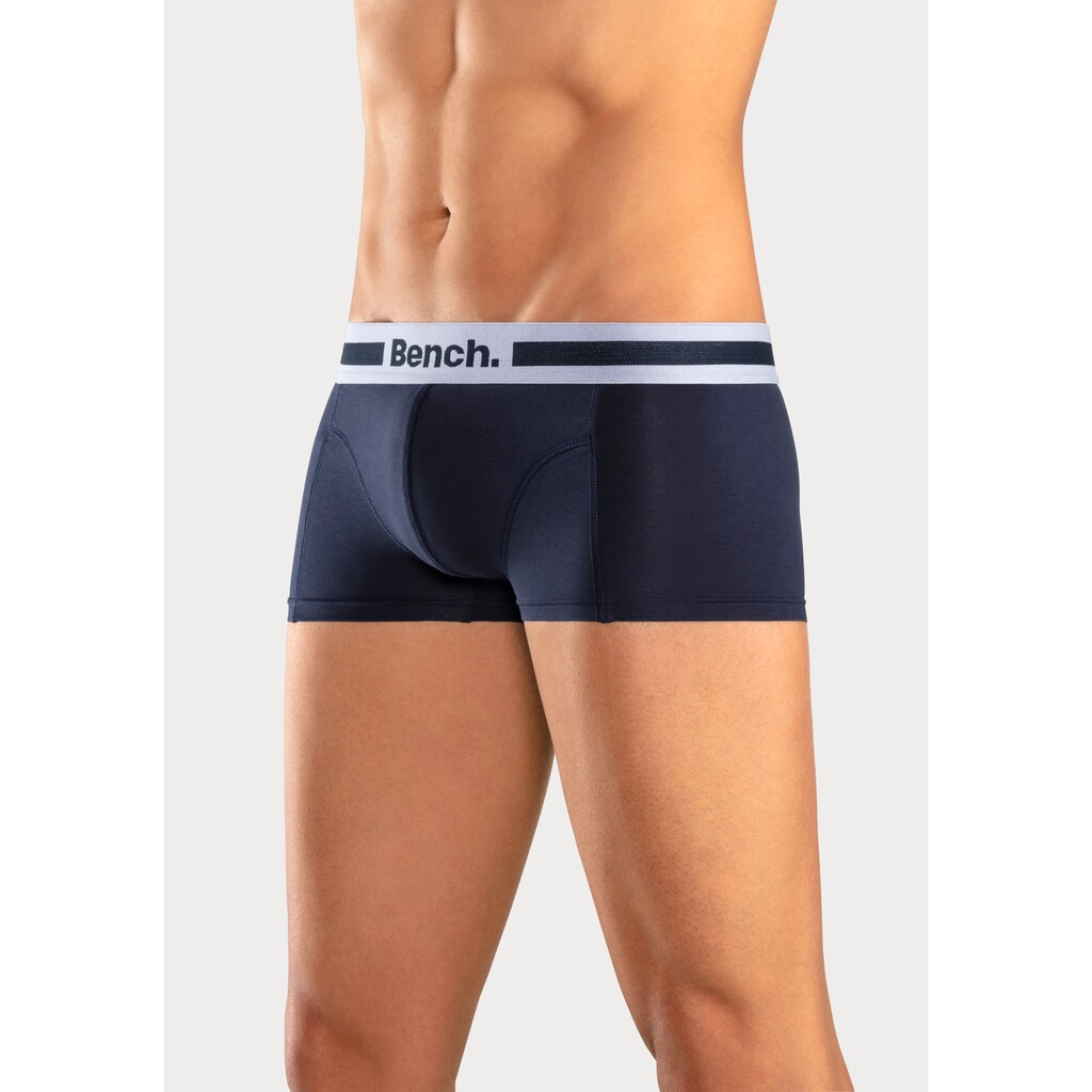Bench. Hipster, (Packung, 4 St.), knapp sitzende Boxershorts aus Baumwollmischung