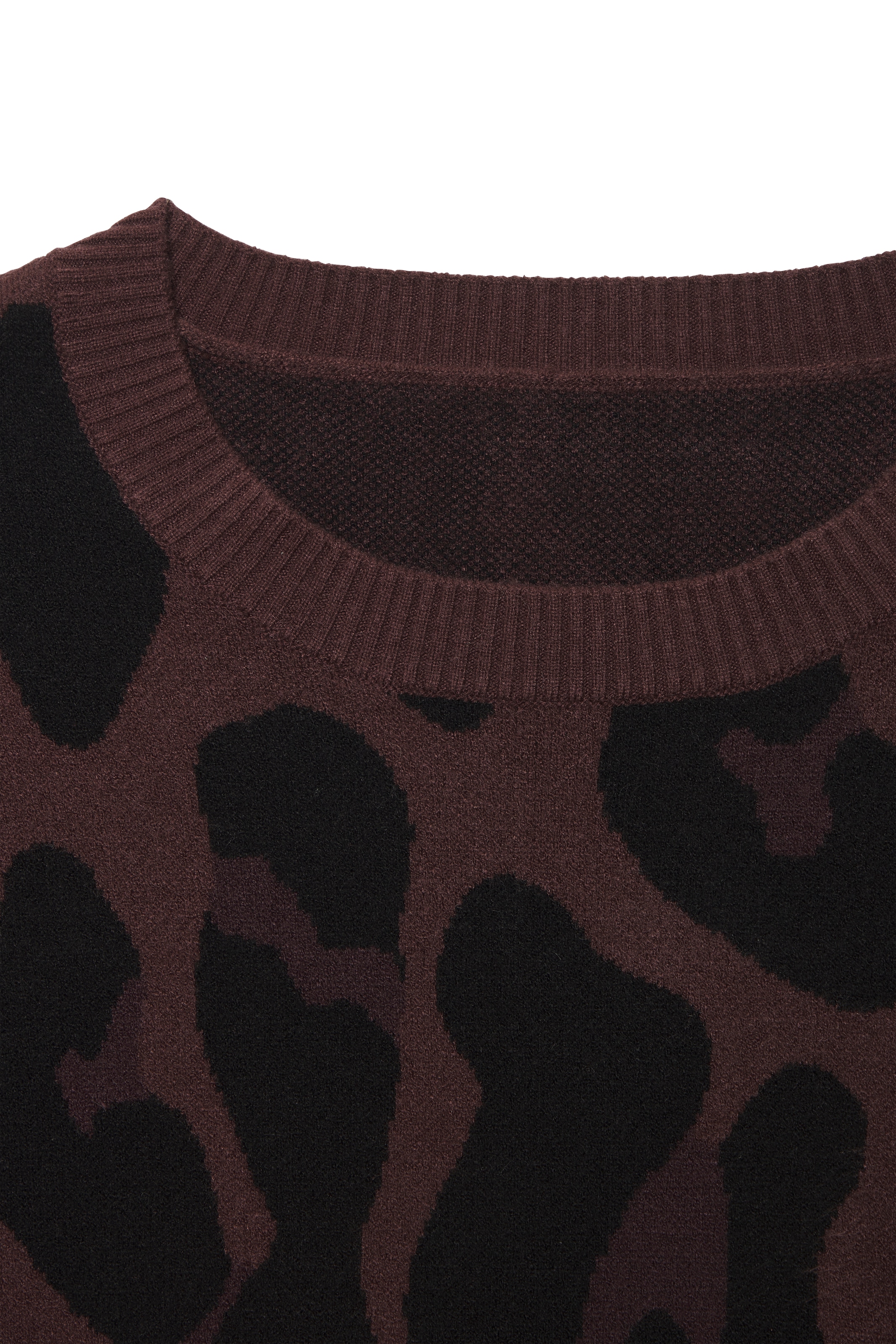 LASCANA Pull à manches courtes »mit Leomuster und weiten Ärmeln« Strickpullover mit Animalmuster, lockerer Rundhalspullover, modisch
