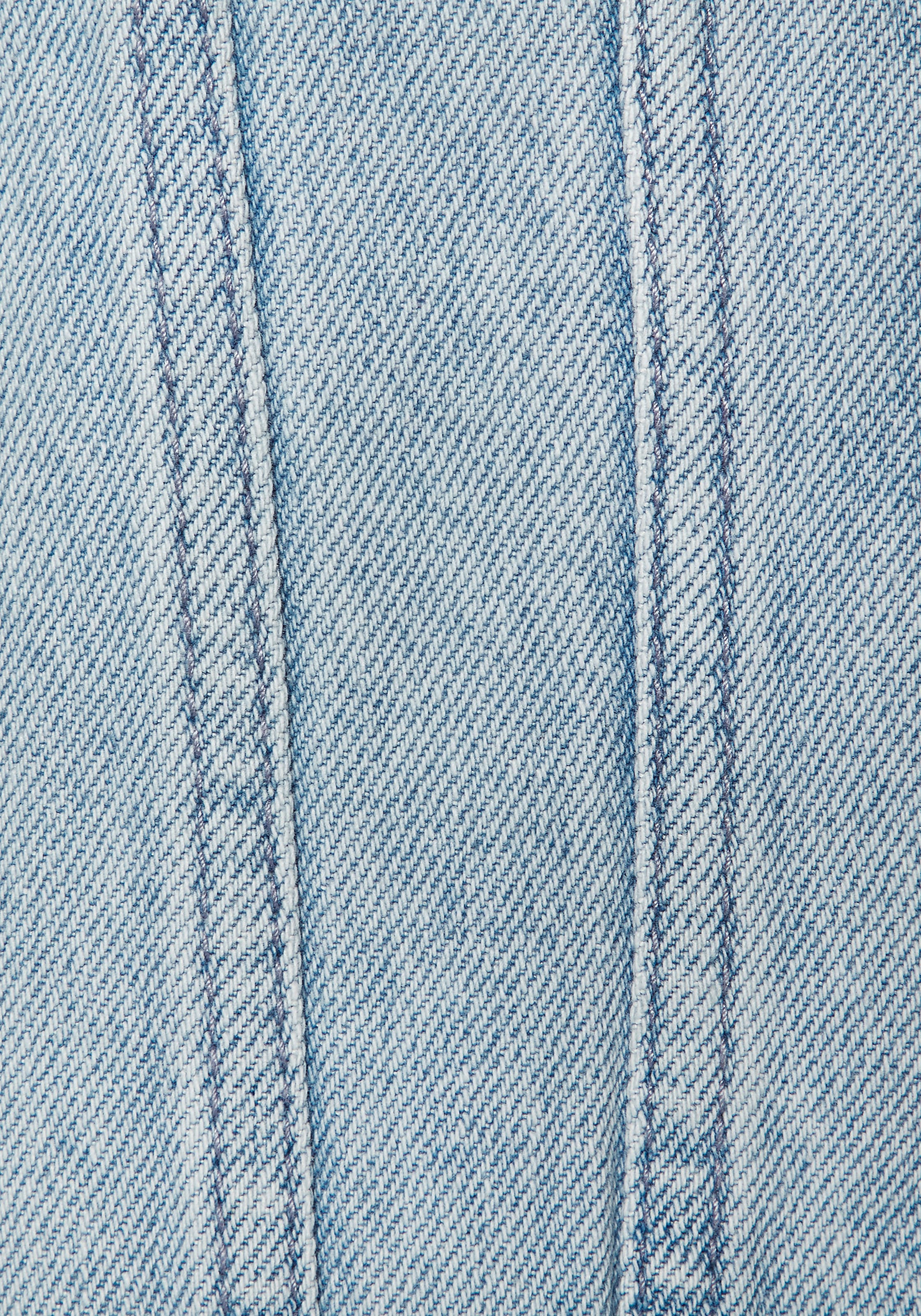 LASCANA Veste en jean »mit zwei Pattentaschen und Riegeln am Saum« veste en denim, veste de mi-saison courte, veste d'été en denim
