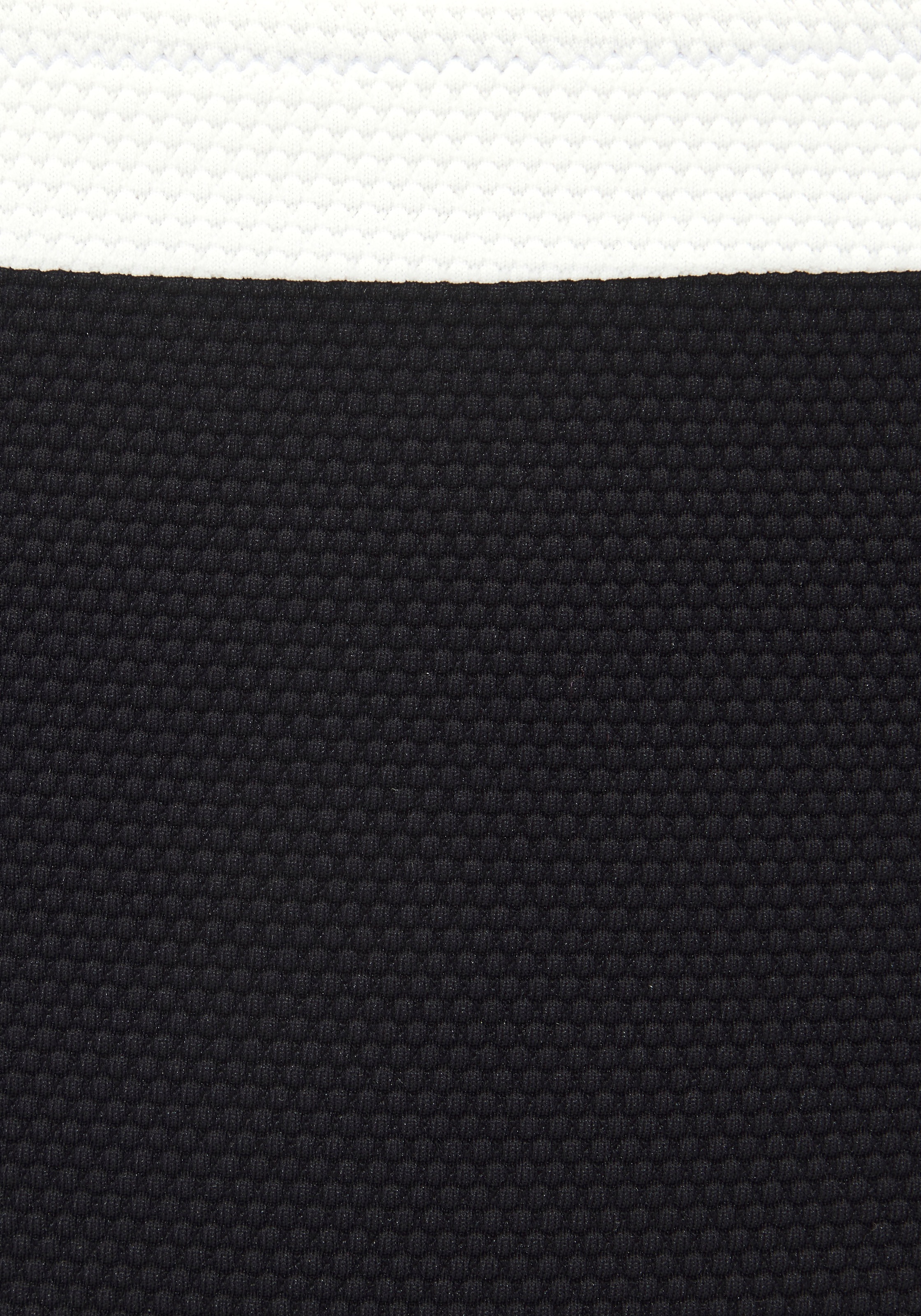 LASCANA Bikini-Hose »Chic« aus eleganter Strukturware