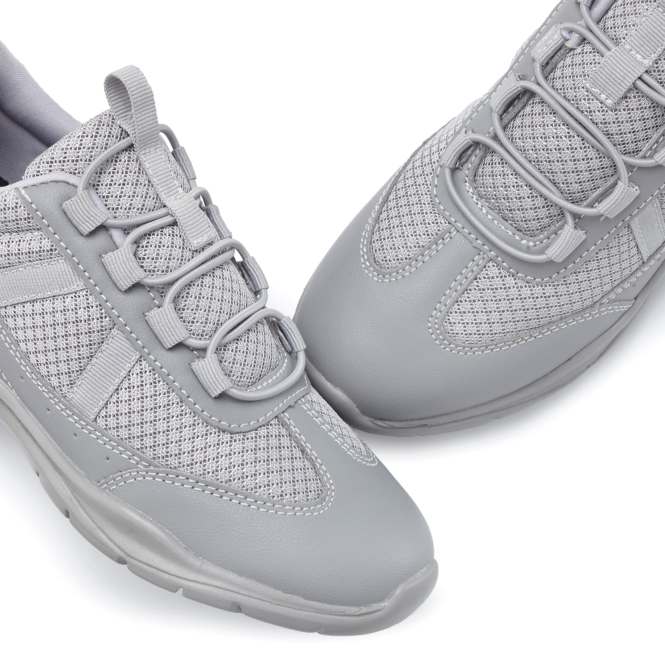 LASCANA Sneaker »Freizeitschuh, Halbschuh,«, zum Reinschlüpfen mit elastischen Schnürbändern VEGAN