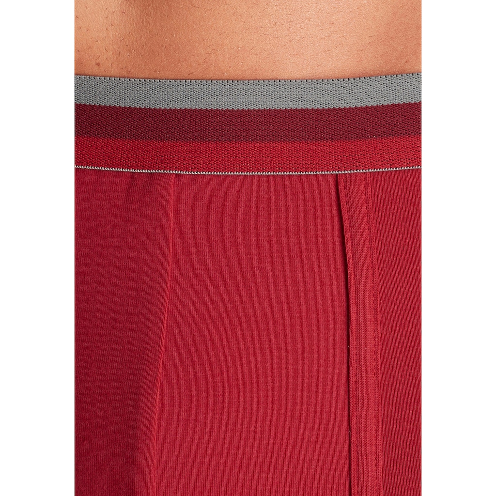 Bench. Langer Boxer, (Packung, 3 St.), Unterhosen mit elastischem Bund und Logodruck auf dem Bein