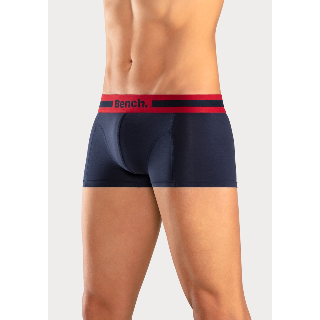 Bench. Hipster, (Packung, 4 St.), knapp sitzende Boxershorts aus Baumwollmischung