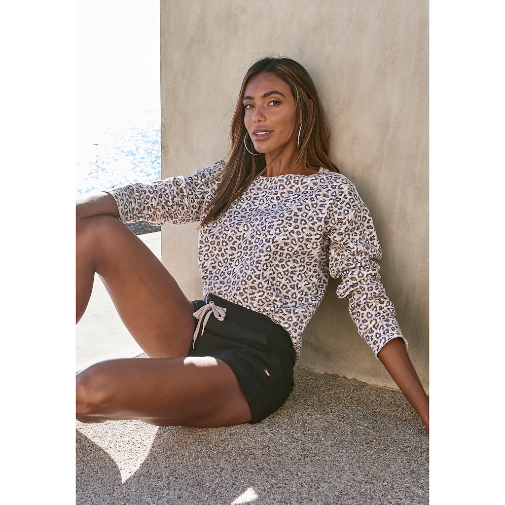 LASCANA Shorts, mit Rippbündchen und Umschlagsaum, Loungewear