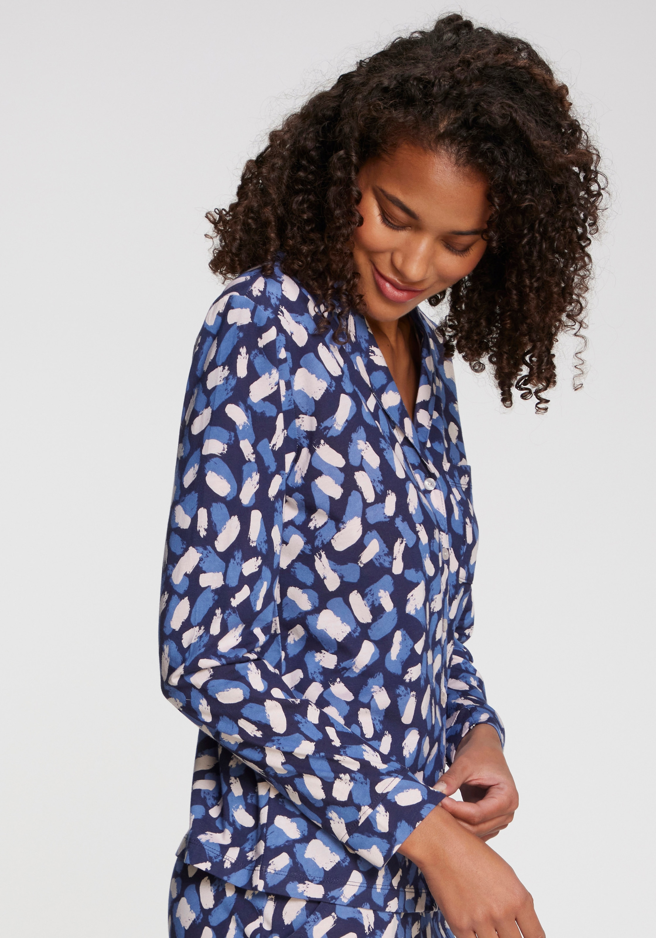 s.Oliver Haut de pyjama Mit schönem Alloverdruck