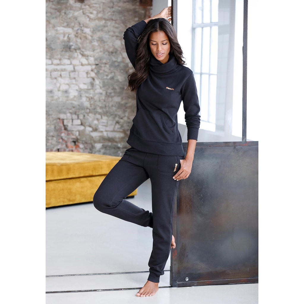 Bench. Loungewear Loungehose, mit aufgesetzten Taschen, Loungewear