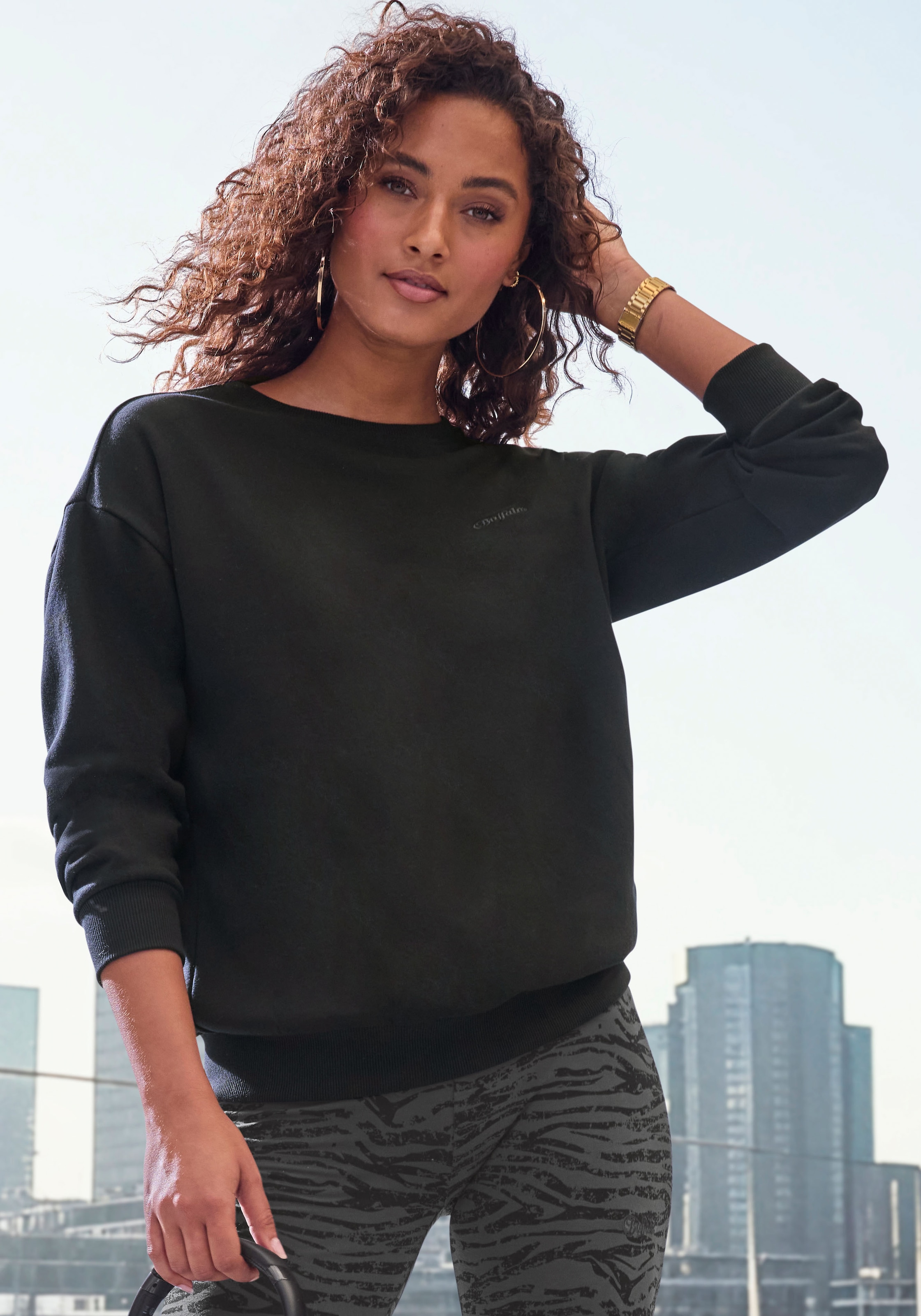 Buffalo Sweater, mit toller Stickerei auf der Rückseite