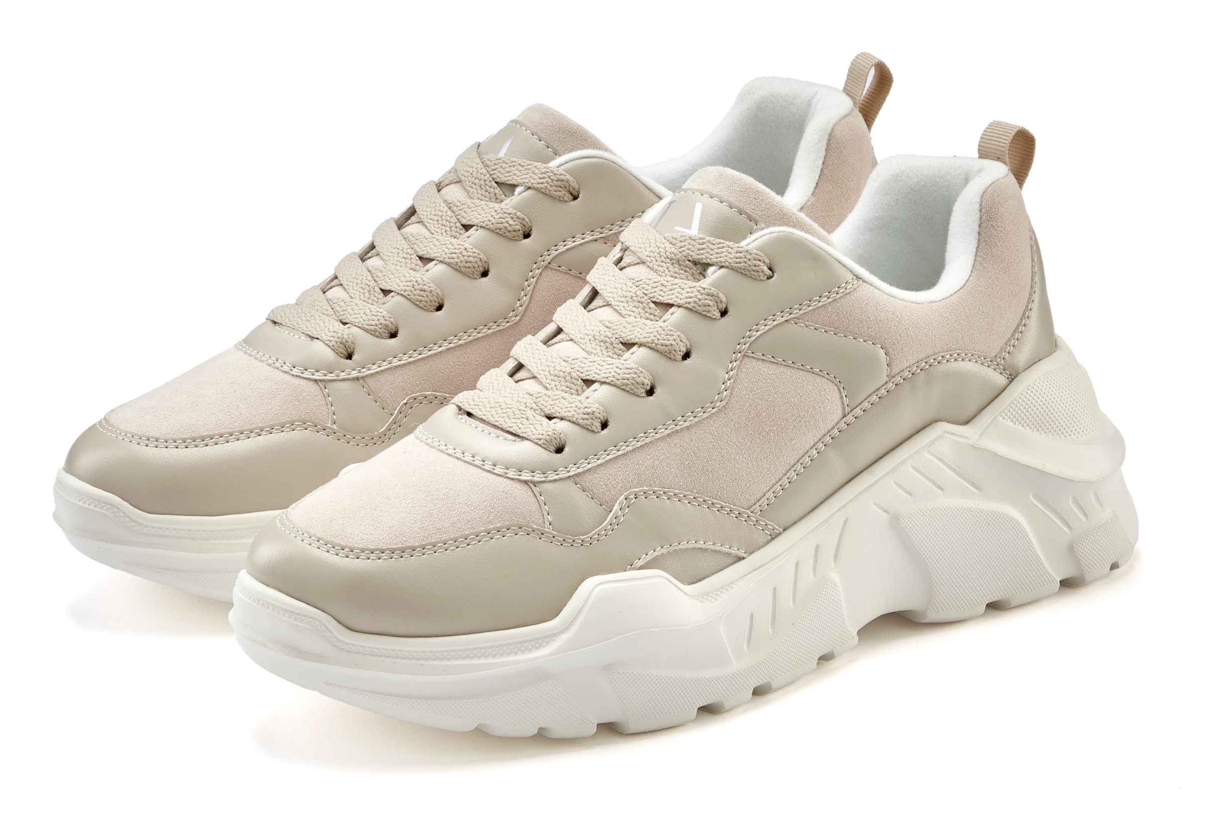 LASCANA Sneaker, Halbschuh, Sportschuh, leichte Chunky Sohle, weiche Innensohle VEGAN