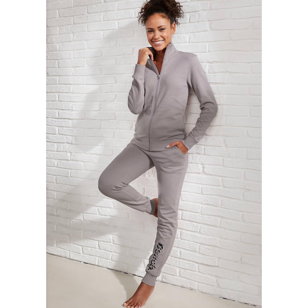 Bench. Loungewear Sweatjacke, mit bestickten Stehkragen, Loungeanzug