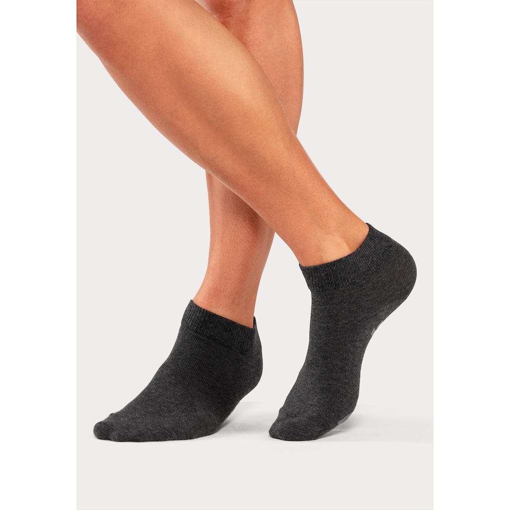 Bench. Kurzsocken, (Federtasche, 7 Paar), in ansprechendem Mäppchen mit Reissverschluss