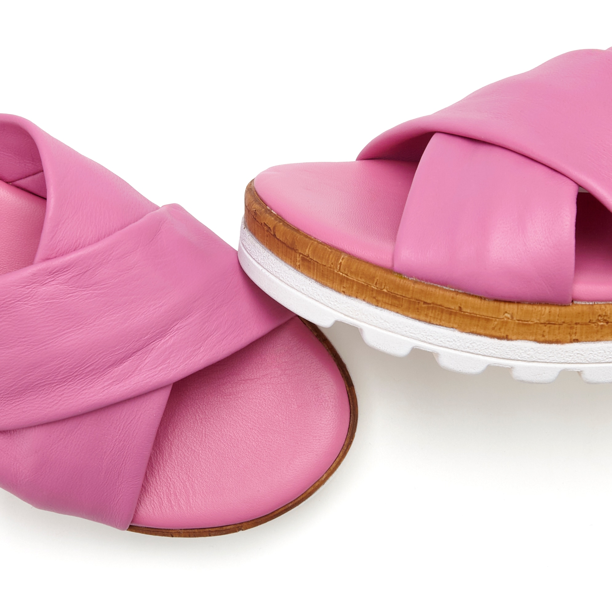 LASCANA Pantolette »Sandale, Sommerschuh, Mule, offener Schuh,«  NOUVEAU en cuir avec petit talon discret