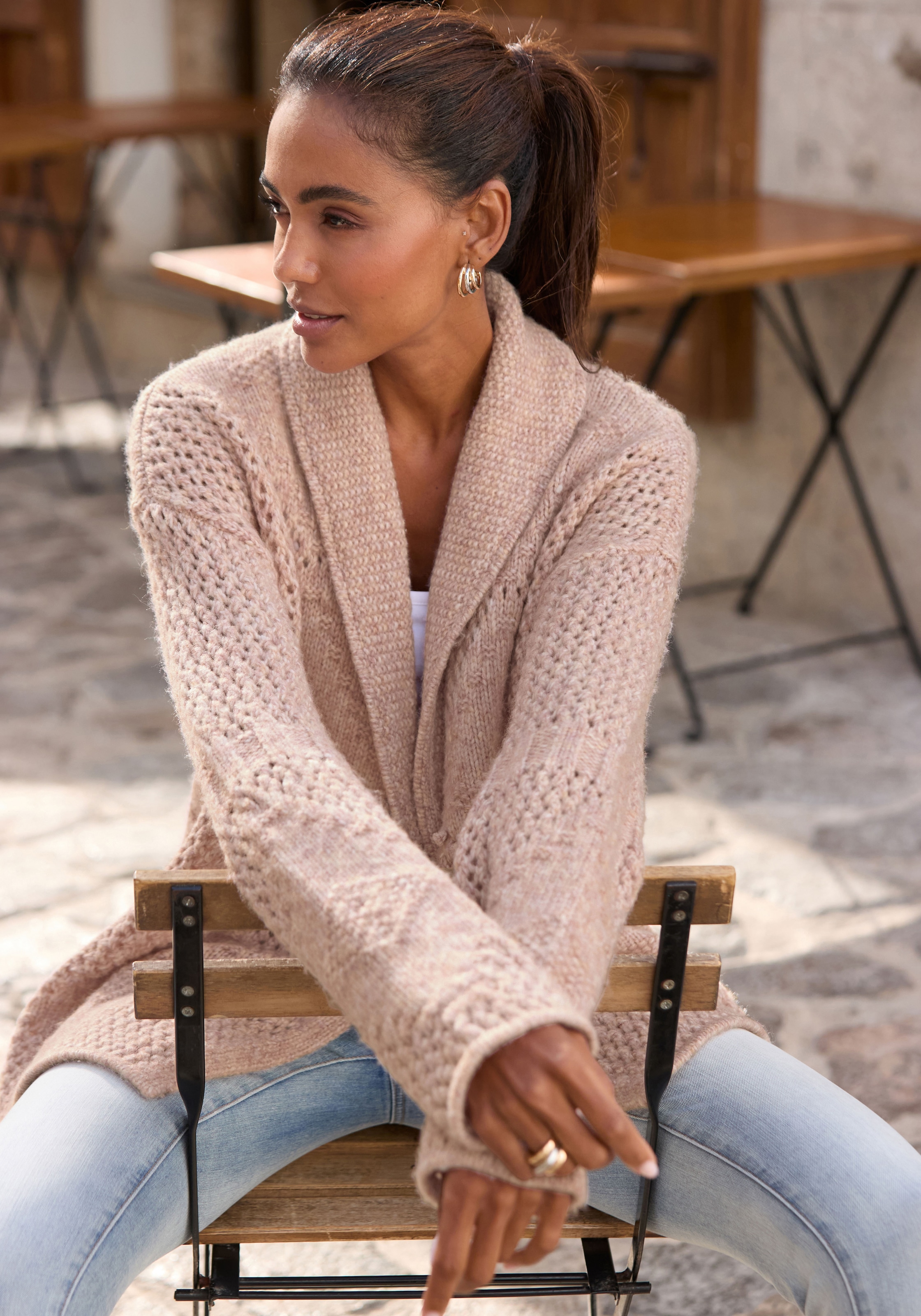 LASCANA Cardigan, aus weicher Strickware