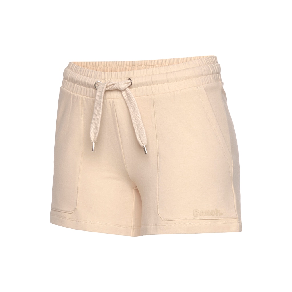 Bench. Loungewear Relaxshorts, mit aufgesetzten Taschen, Loungeanzug