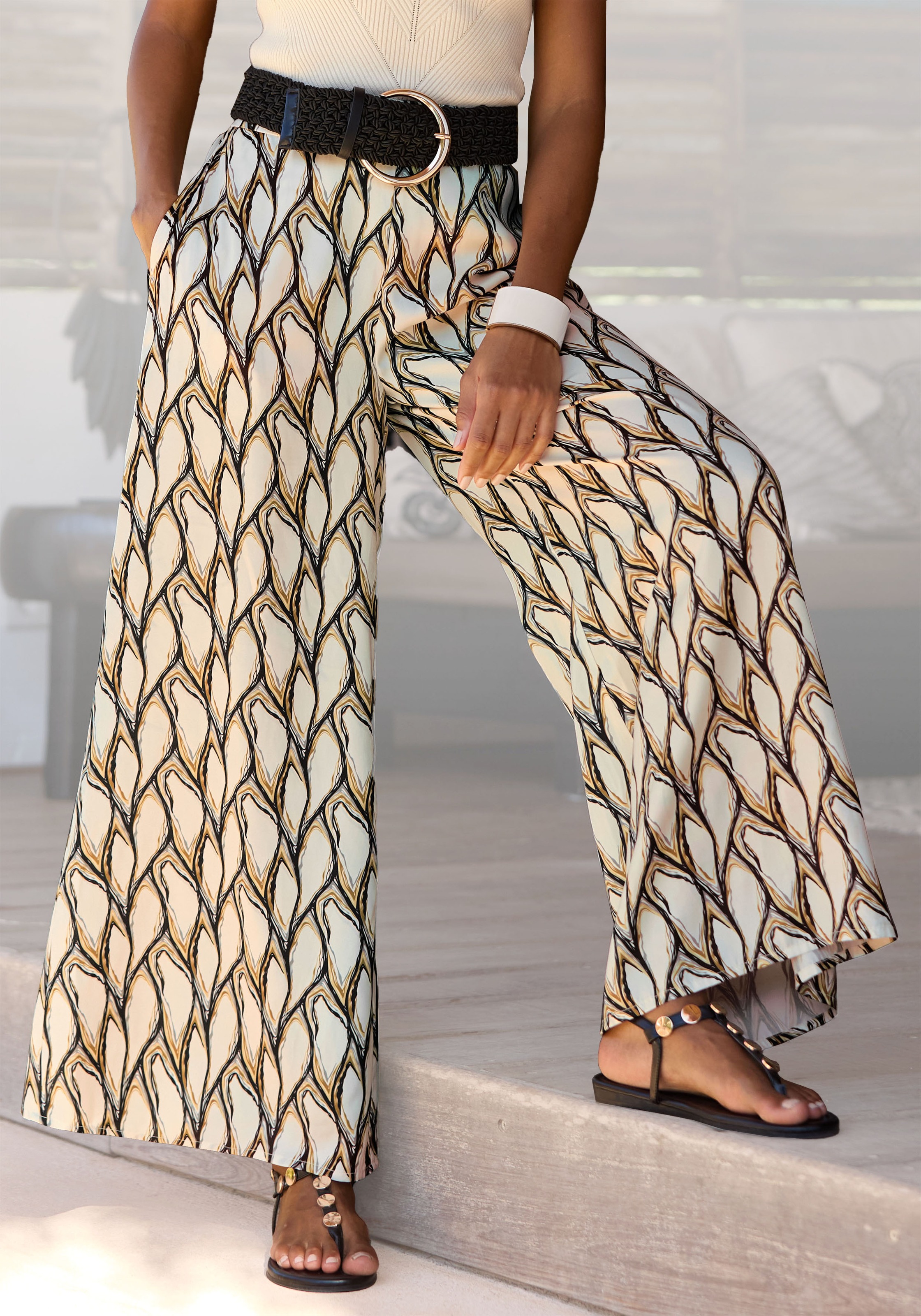 LASCANA Webhose aus leichter Satinqualität, weite Palazzohose mit Taschen, Stoffhose