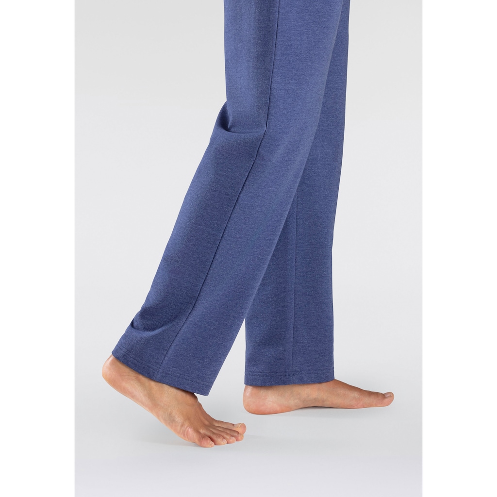 Bench. Loungewear Relaxhose, aus leichter Sweat-Qualität