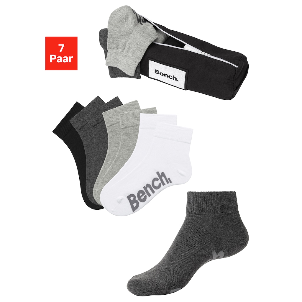 Bench. Kurzsocken, (Federtasche, 7 Paar), in ansprechendem Mäppchen mit Reissverschluss