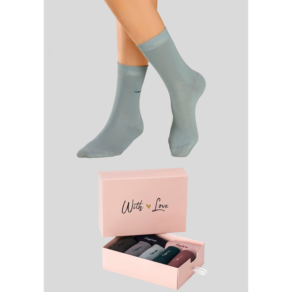 LASCANA Basicsocken, (Box, 7 Paar), mit hochwertiger Logo Stickerei