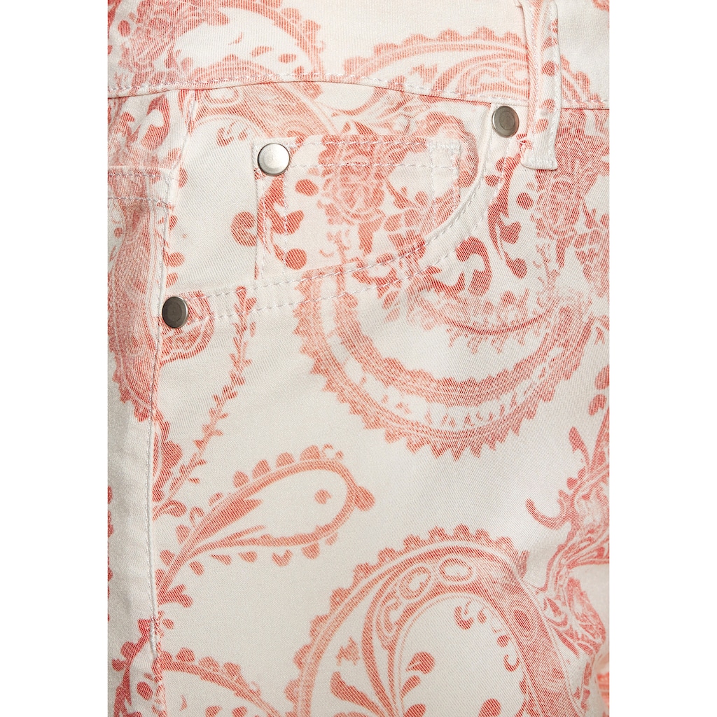 LASCANA Jeansshorts, mit Paisley-Print, Bermudas zum Krempeln, kurze Hose mit Stretch