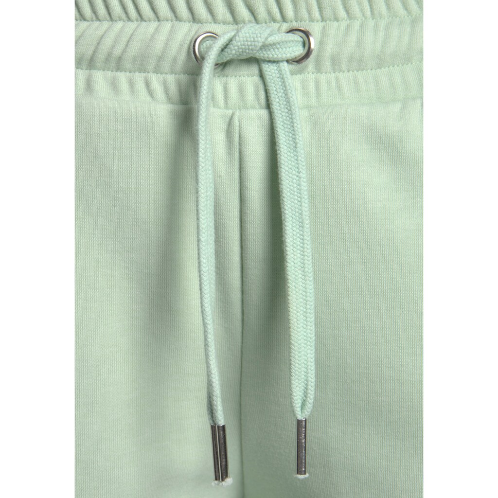 Bench. Relaxhose, mit Logostickerei, Loungeanzug