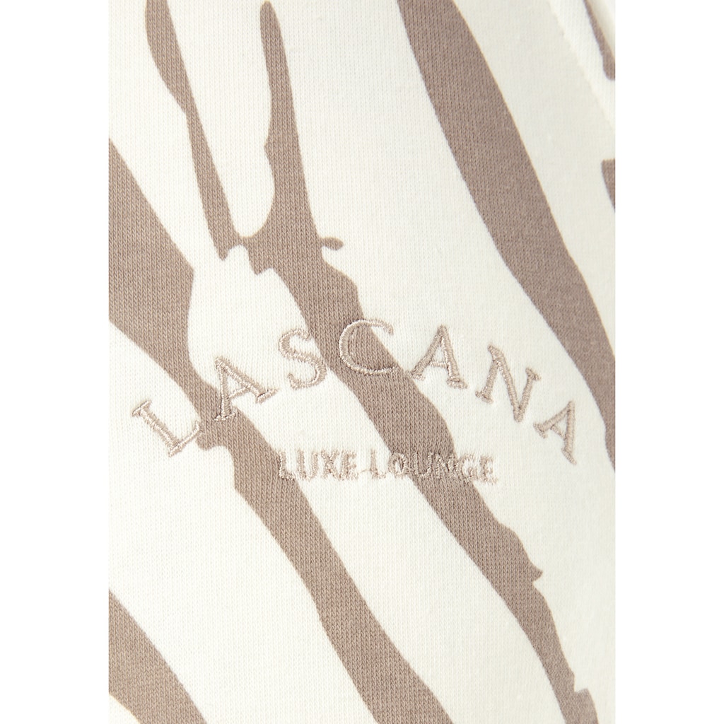 LASCANA Relaxshorts, mit seitlichen Taschen und Logostickerei, Loungewear