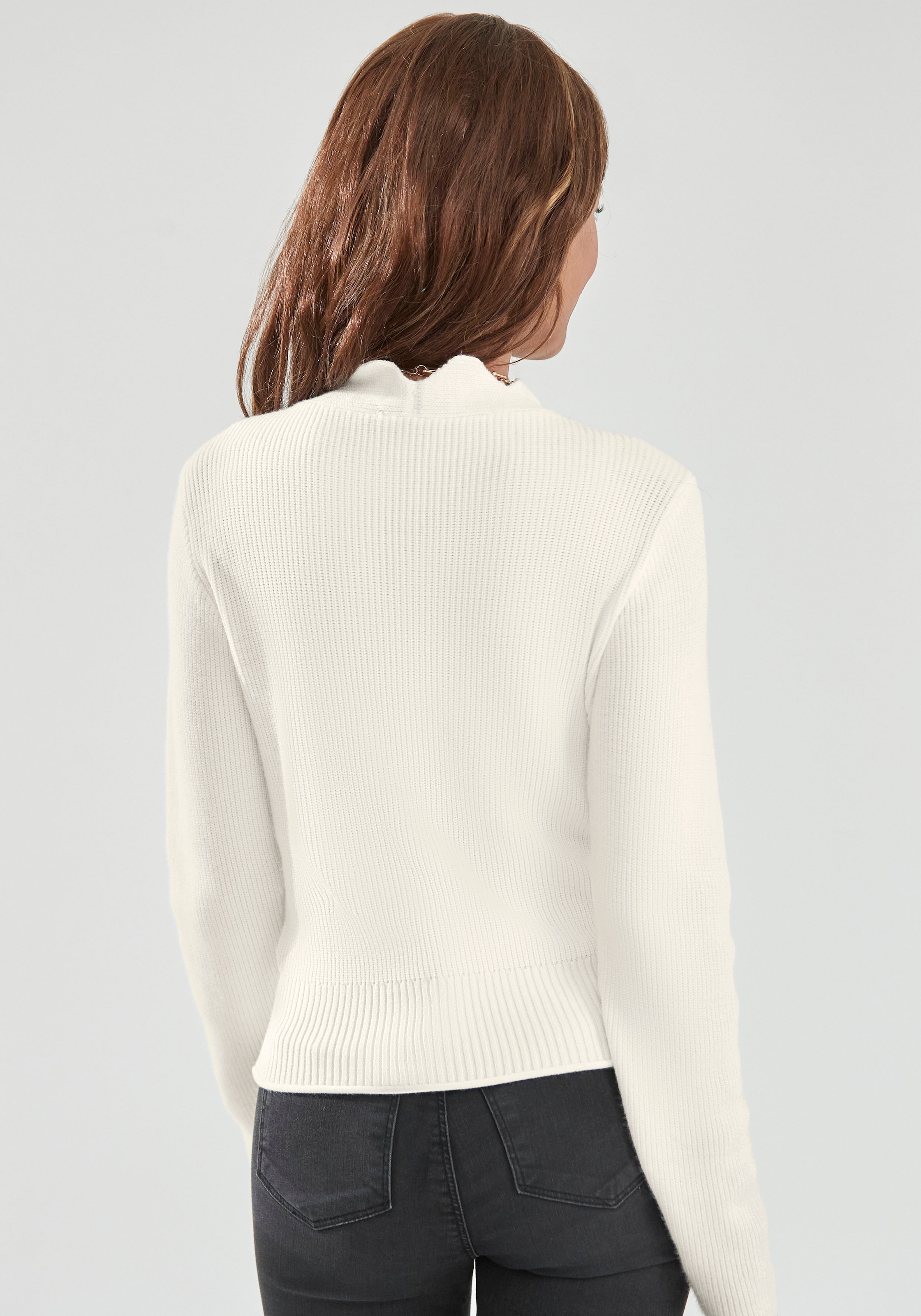 LASCANA Strickpullover, mit Wellenkante, modischer Damenpullover mit besonderem Ausschnitt