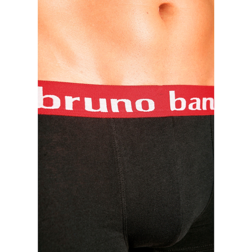 Bruno Banani Hipster, (Packung, 4 St.), knapp sitzende Boxershorts in uni oder gemustert aus Baumwollmischung