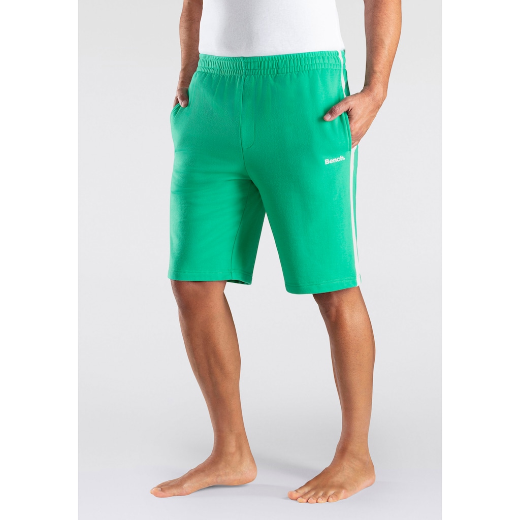 Bench. Loungewear Sweatshorts »kurze Relaxshort, Jogginghose,«, weicher Sweat-Qualität