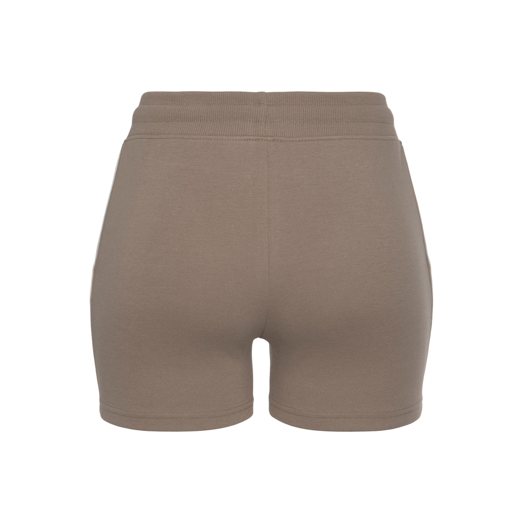 H.I.S Shorts, mit seitlicher weisser Paspel