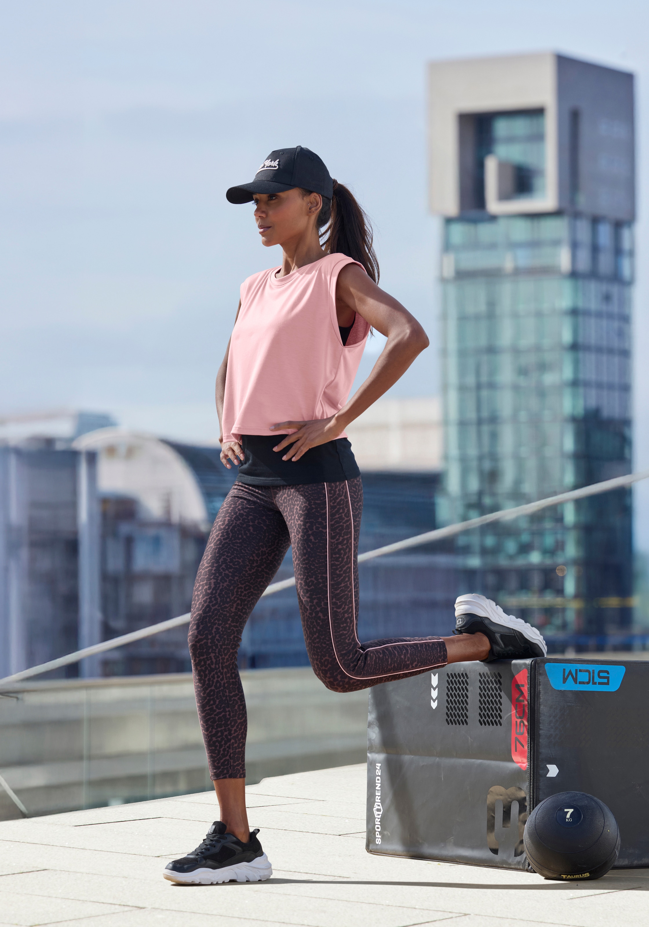 LASCANA ACTIVE 2-in-1-Shirt, im doppellagigen Look
