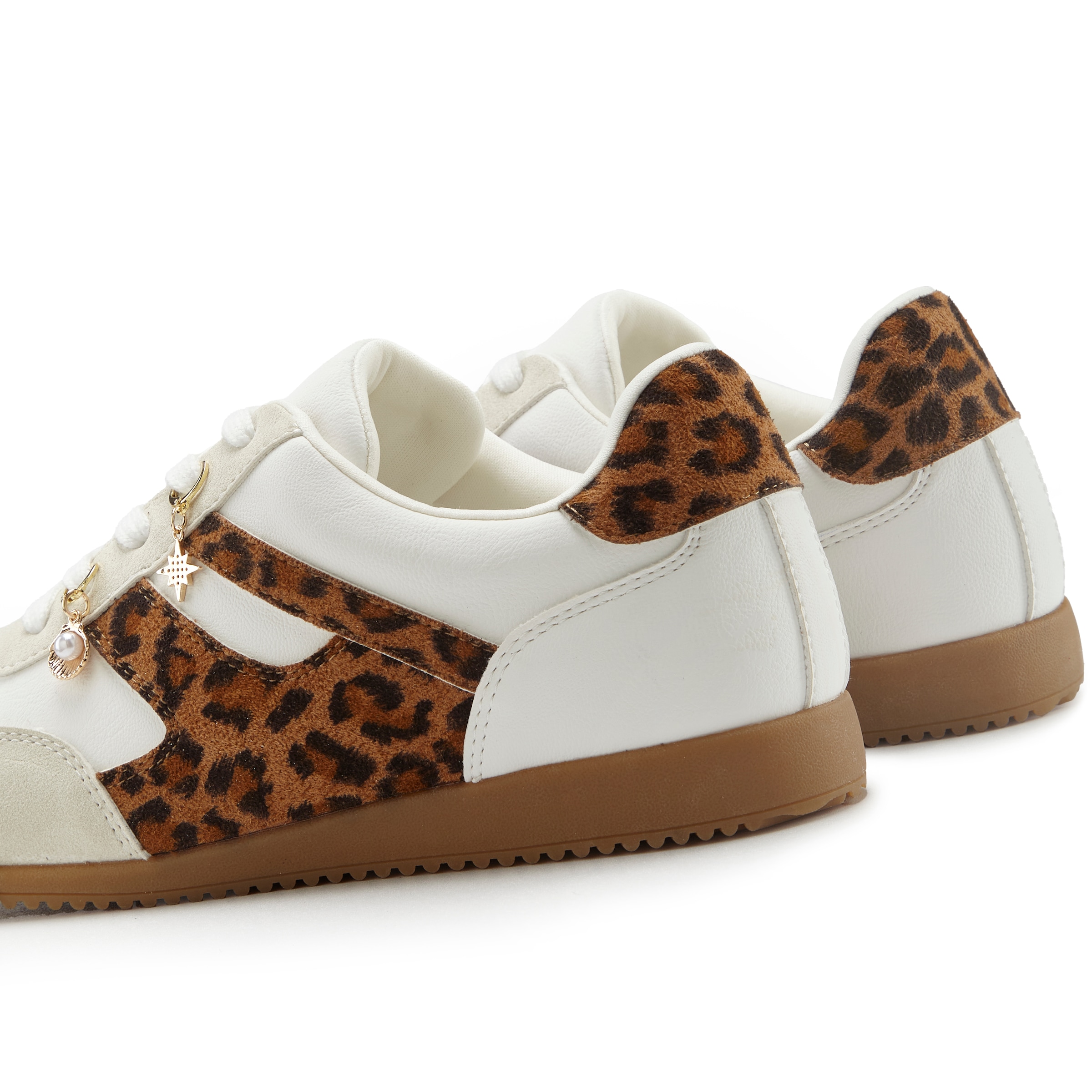 LASCANA Sneakers  Schnürhalbschuh, Freizeitschuh mit abnehmbaren Schmucksteinen VEGAN