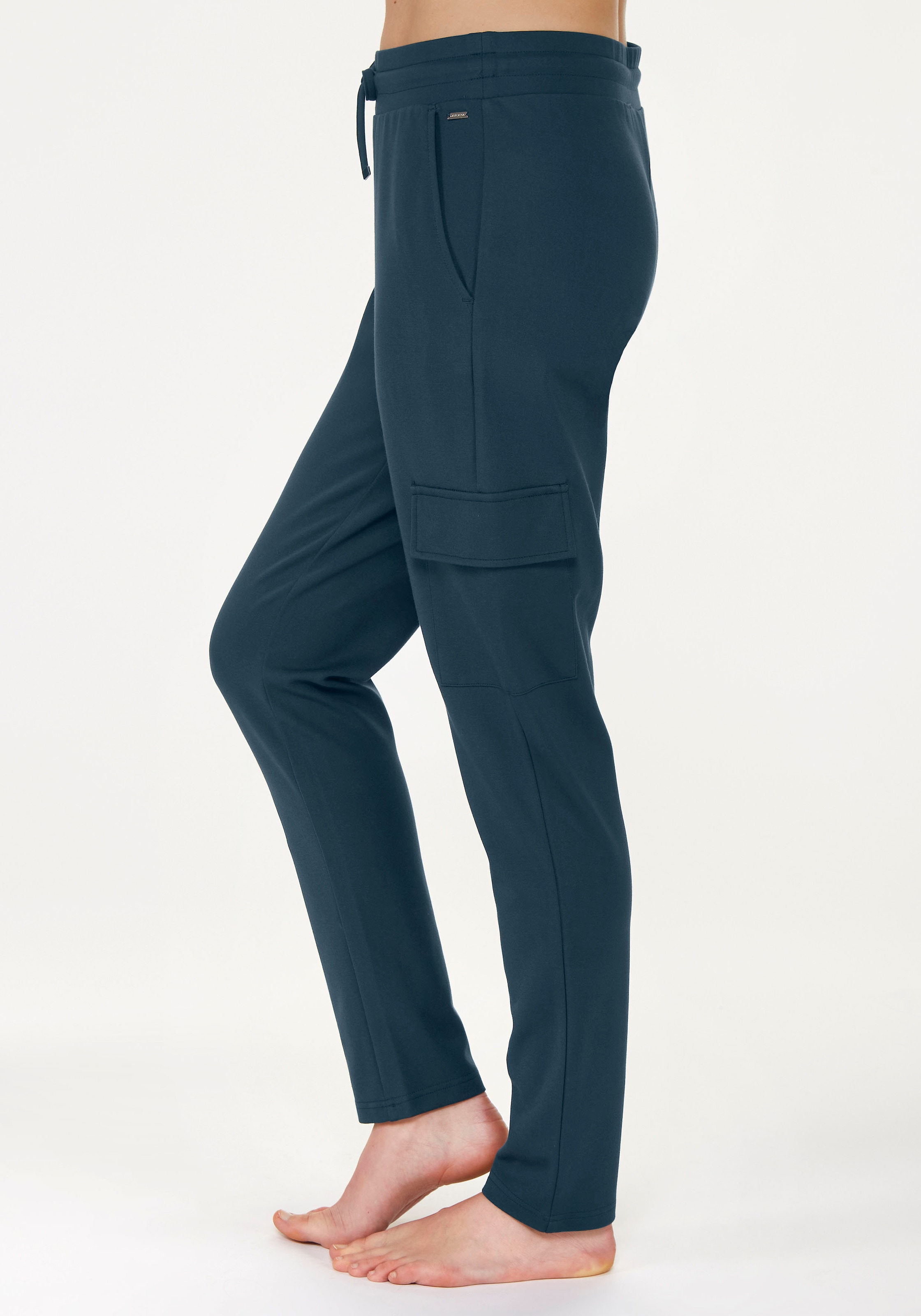 LASCANA Cargohose  in weich fliessendem Material, Loungewear