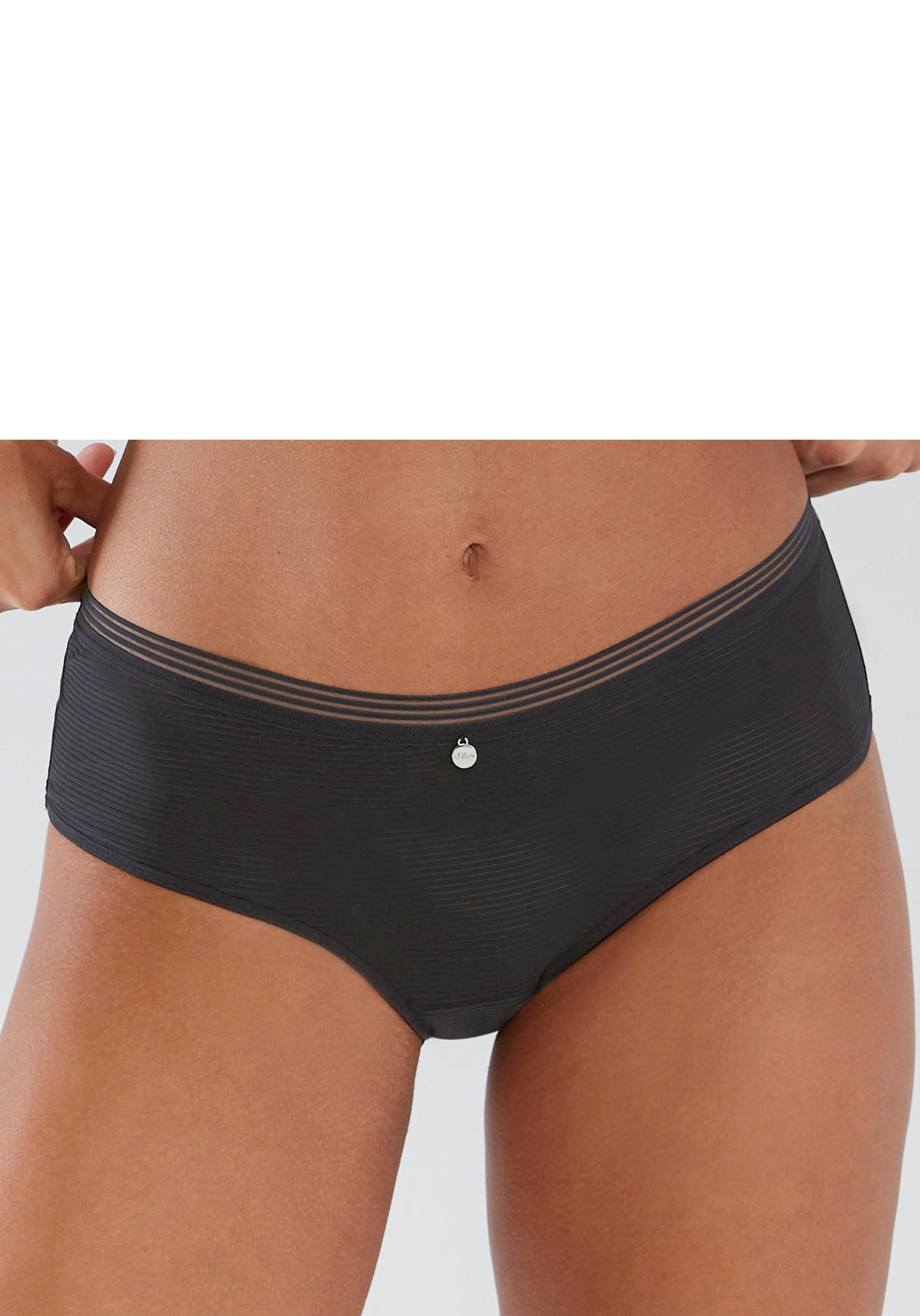 s.Oliver Panty »Zoè«, aus modischer Spitze in graphischer Optik