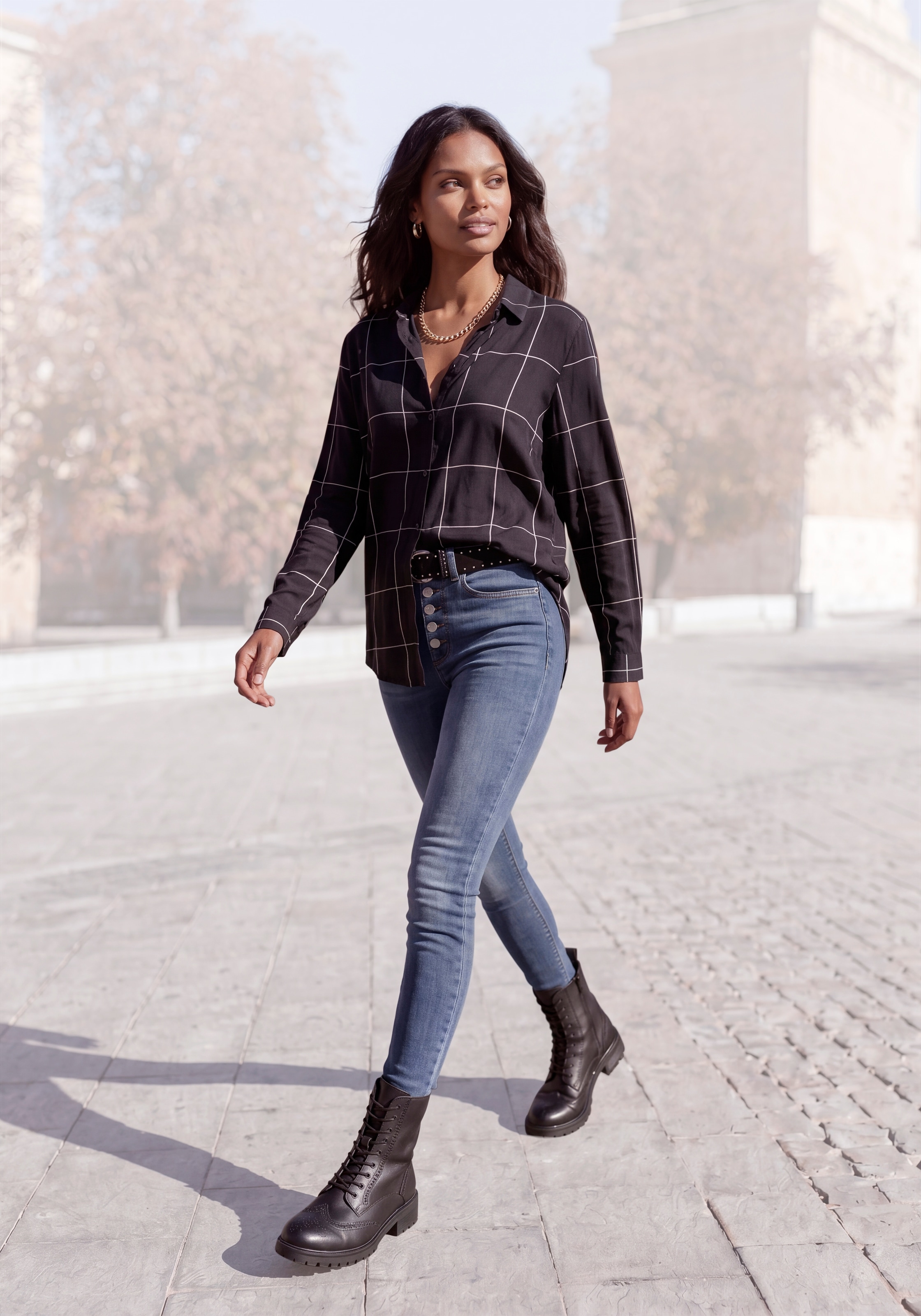 LASCANA Hemdbluse mit Karomuster und Blusenkragen, Karohemd im Business-Look