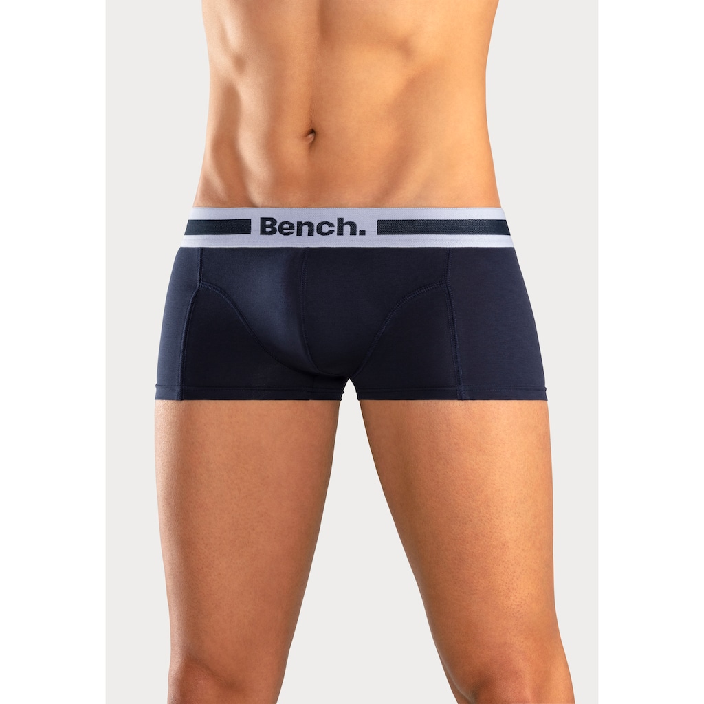 Bench. Hipster, (Packung, 4 St.), knapp sitzende Boxershorts aus Baumwollmischung