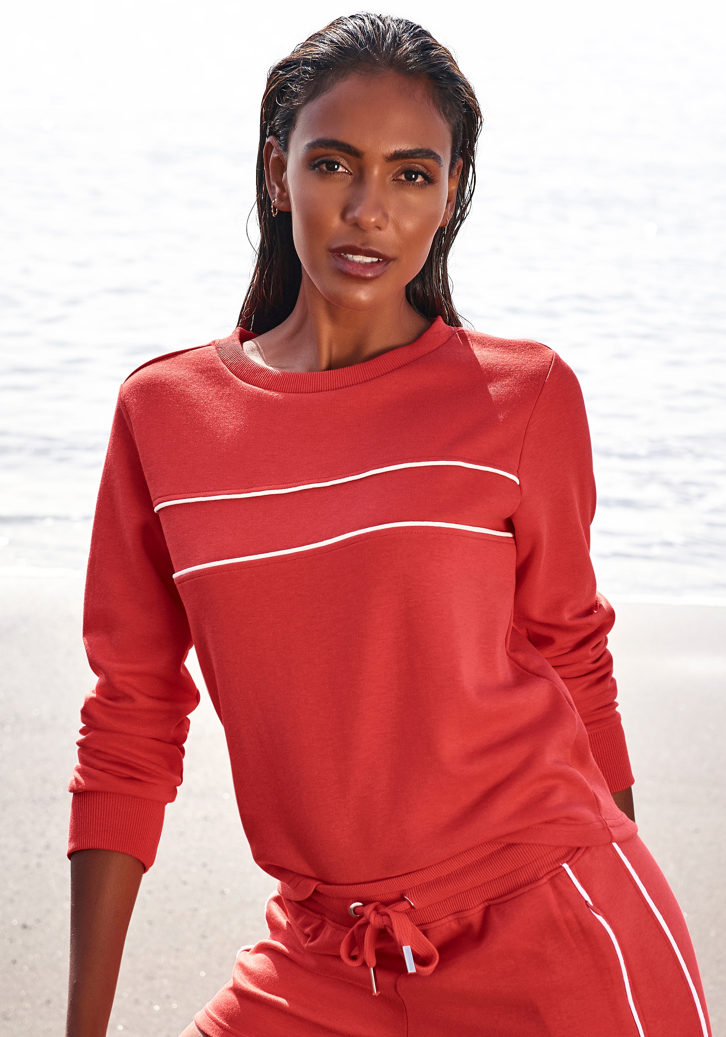 Thumbnail - H.I.S Sweatshirt, mit Piping auf der Brust, Loungewear