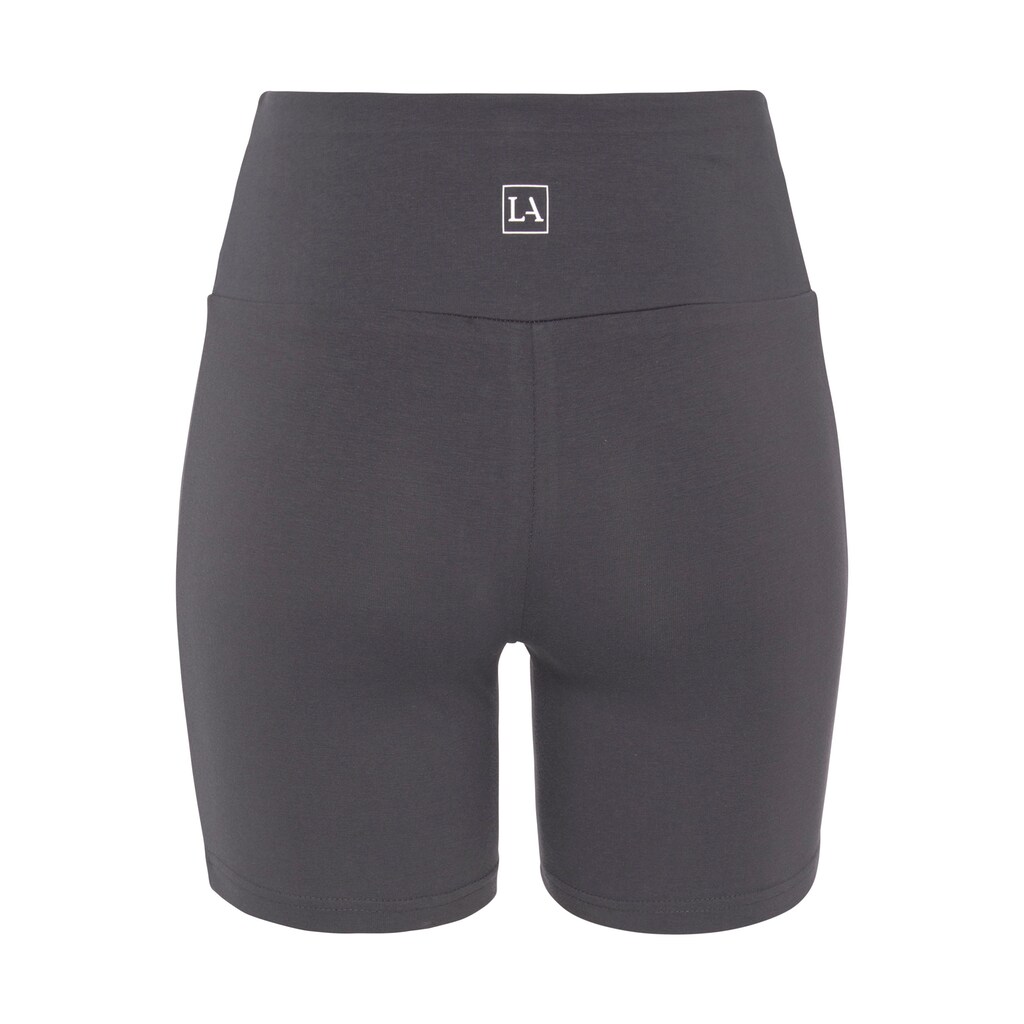 LASCANA Shorts, mit breitem Bündchen und Logodruck