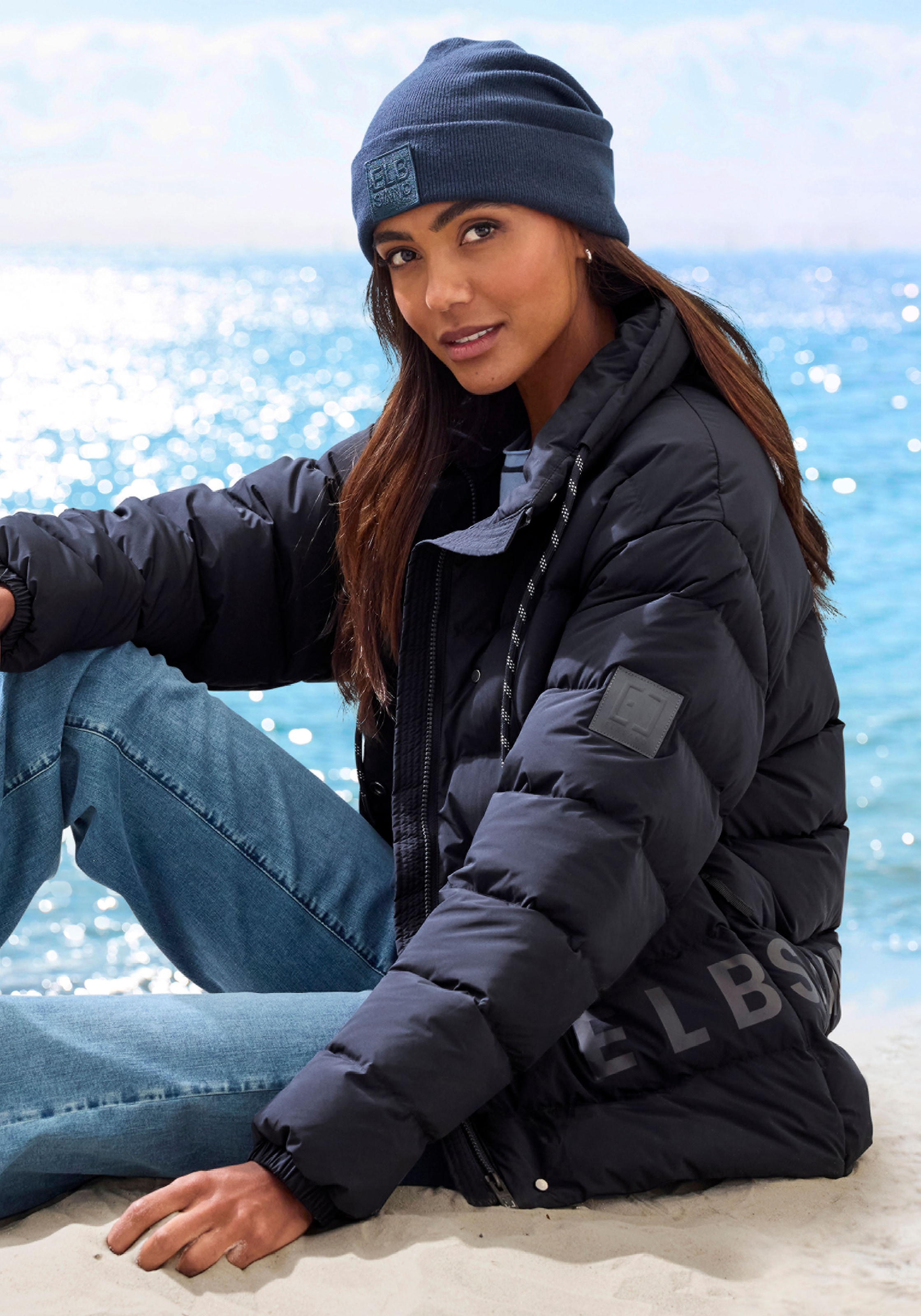 Elbsand Steppjacke mit grossem seitlichen Logo-Print
