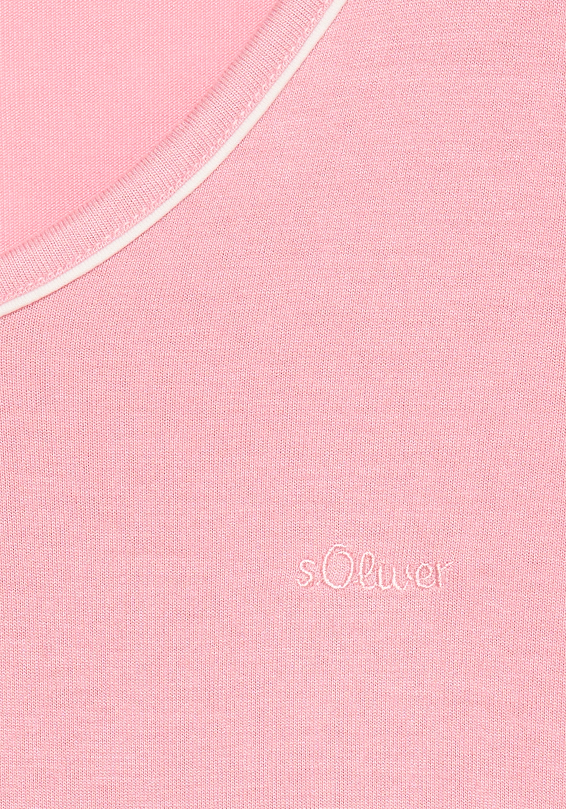 s.Oliver mit kleiner Kontrast-Paspel